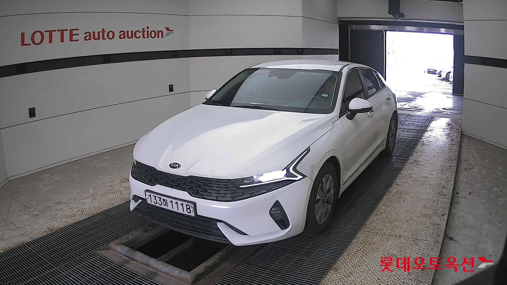 Kia K5 Hybrid 2021 Белый из Кореи