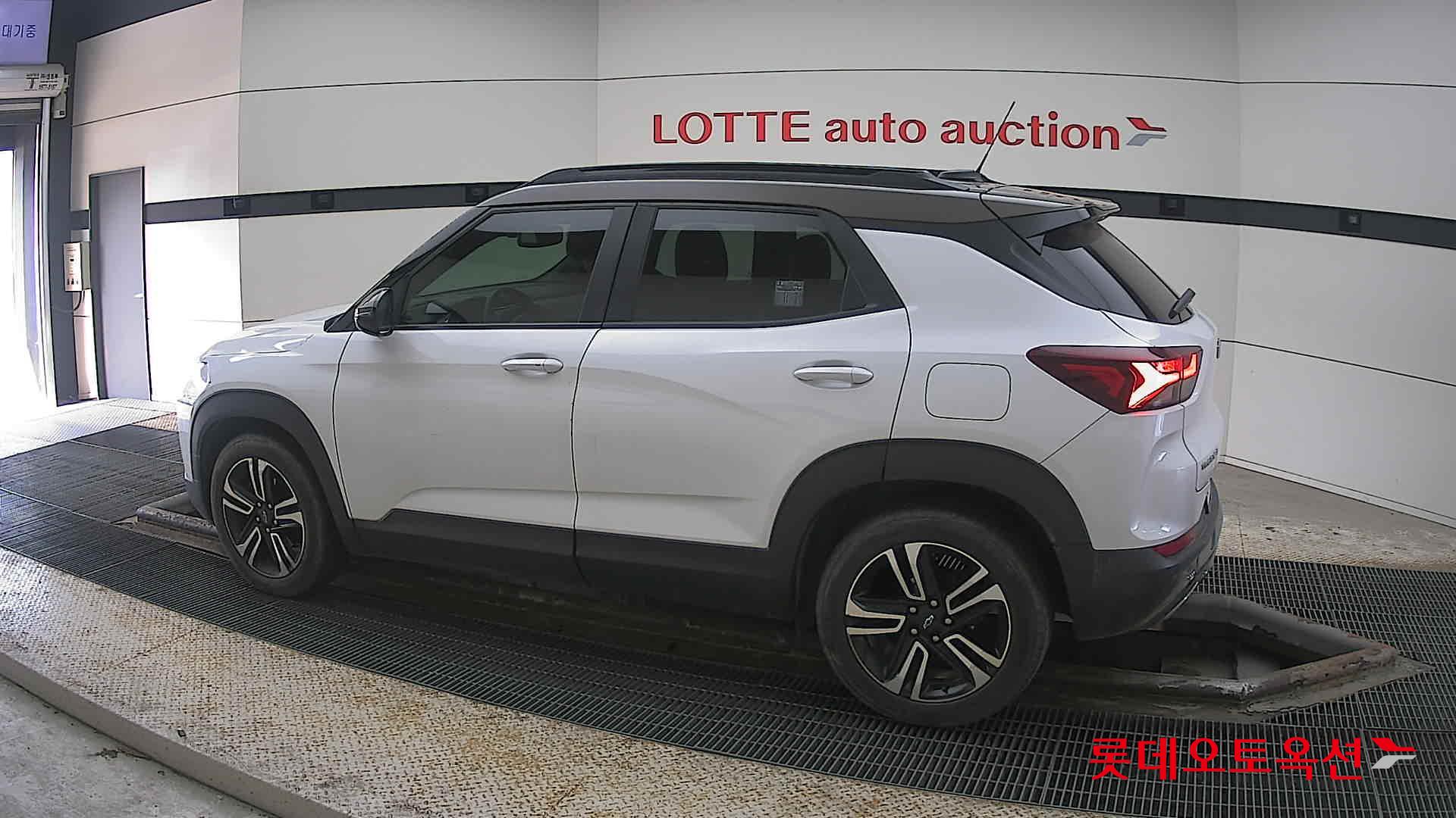 Korea G M TrailBlazer 1.35 Turbo FWD id 3822800 из Кореи 11