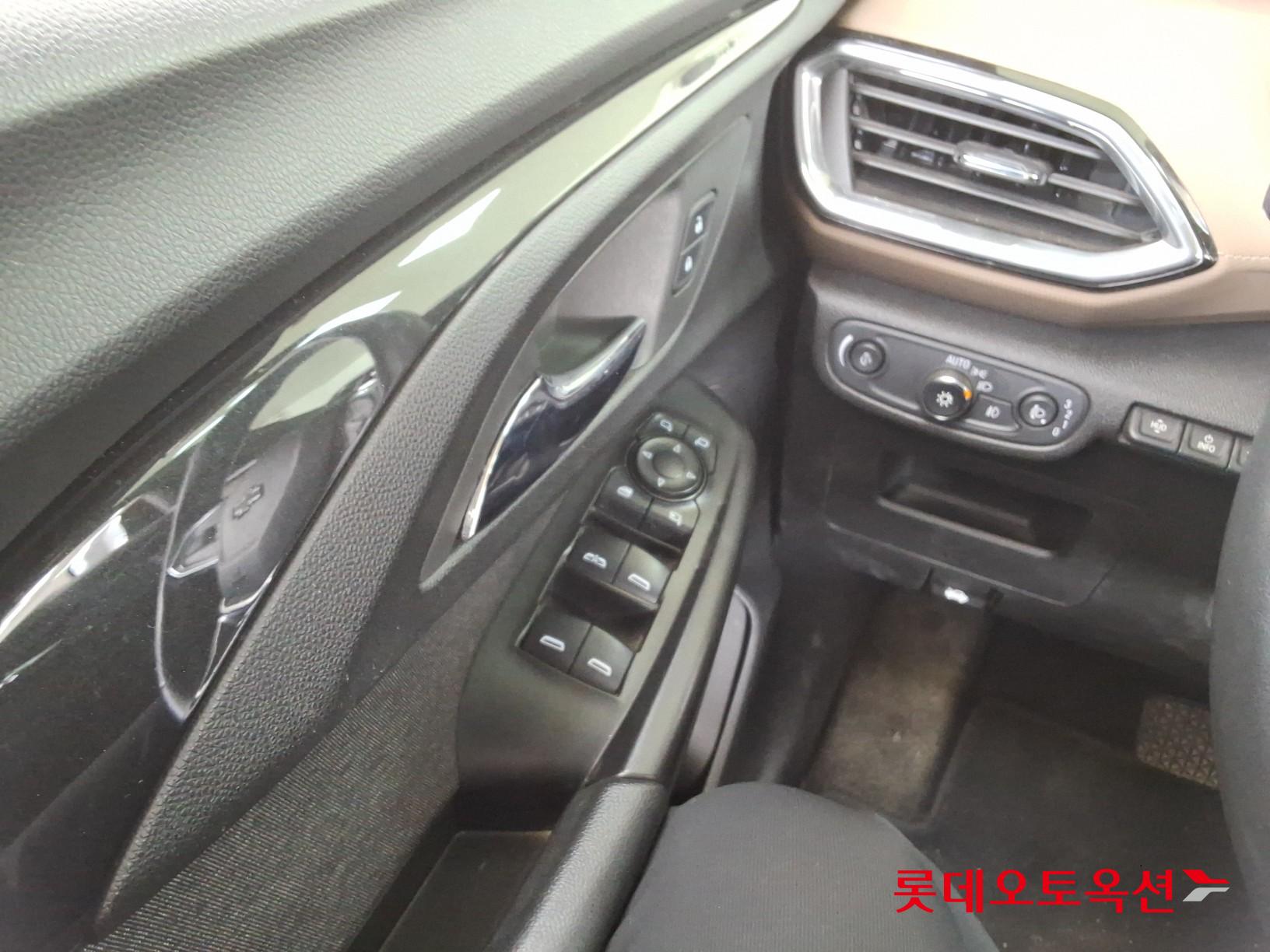 Korea G M TrailBlazer 1.35 Turbo FWD id 3822800 из Кореи 28