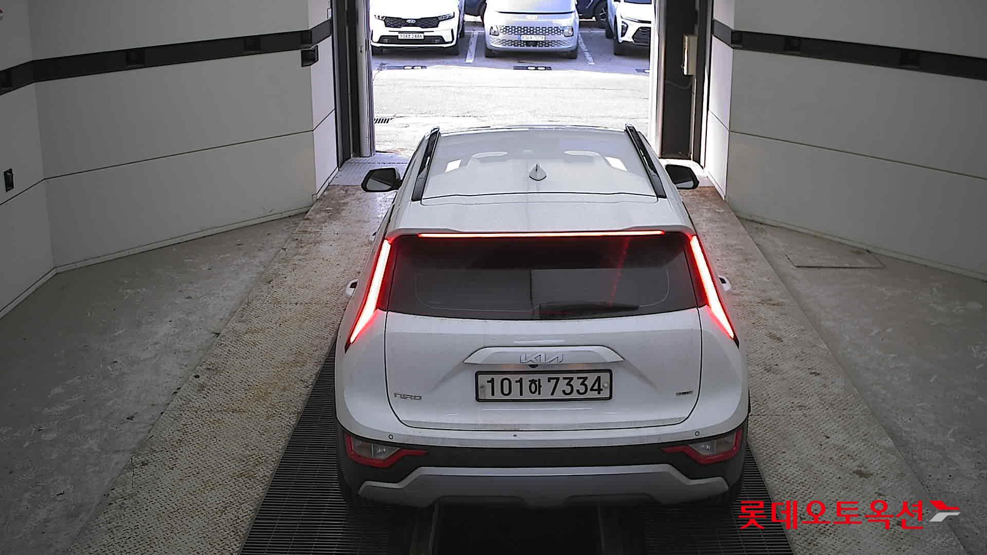 Kia Niro Hybrid 2022 Белый из Кореи, фото 5