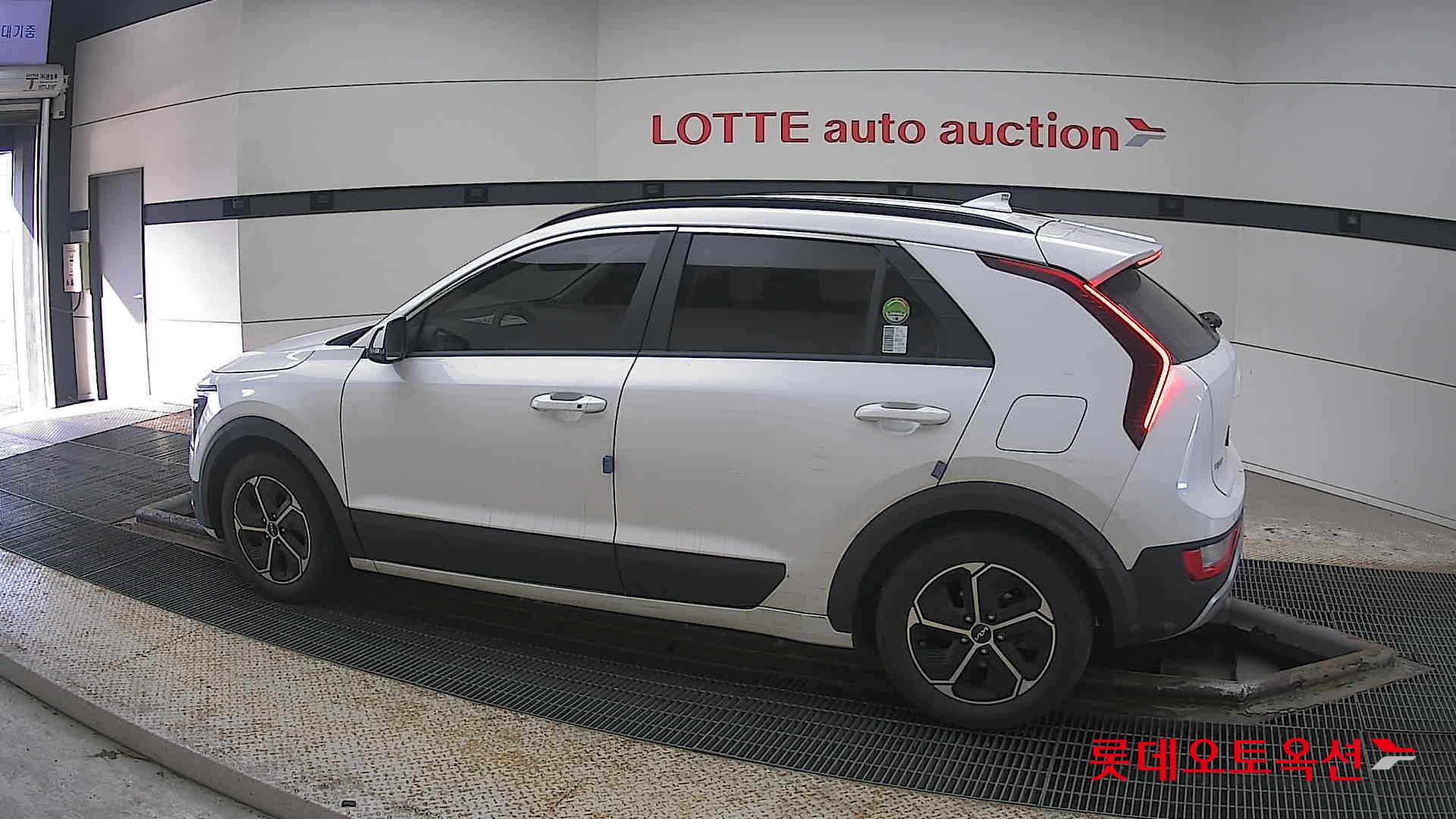Kia Niro Hybrid id 3816408 из Кореи 11