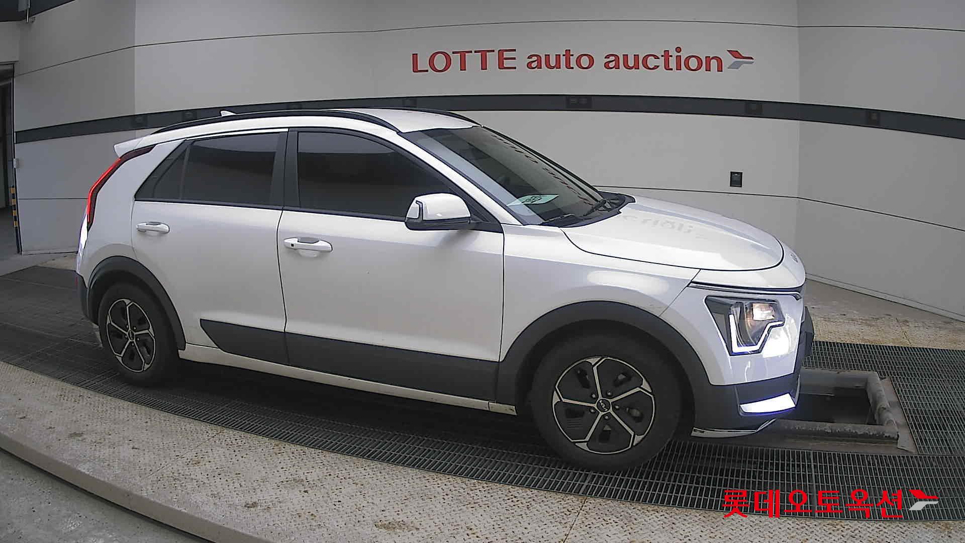 Kia Niro Hybrid id 3816408 из Кореи 17