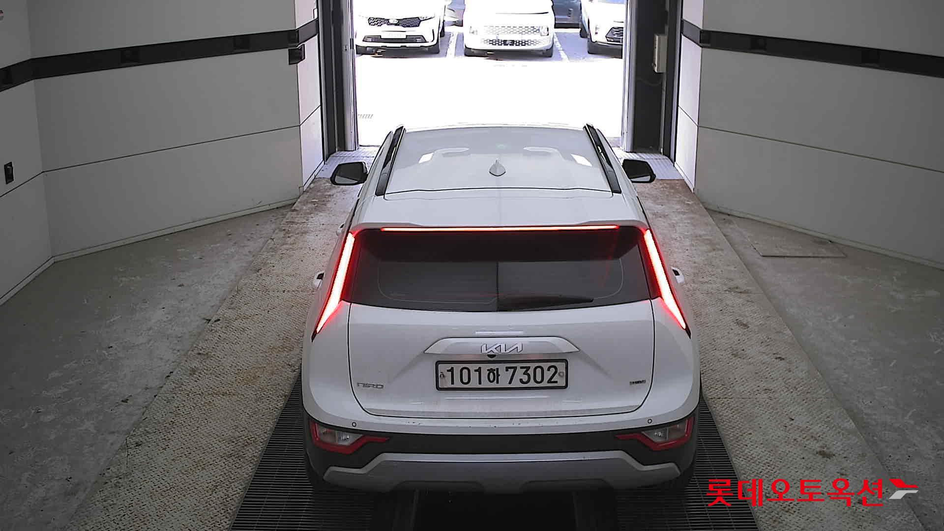 Kia Niro Hybrid 2022 Белый из Кореи, фото 5