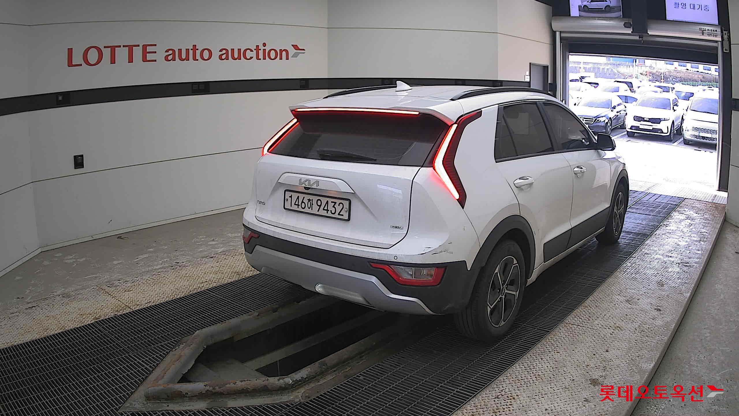 Kia Niro Hybrid 2022 Белый из Кореи, фото 4