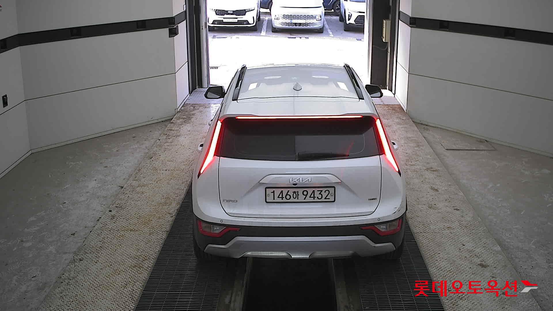 Kia Niro Hybrid 2022 Белый из Кореи, фото 5