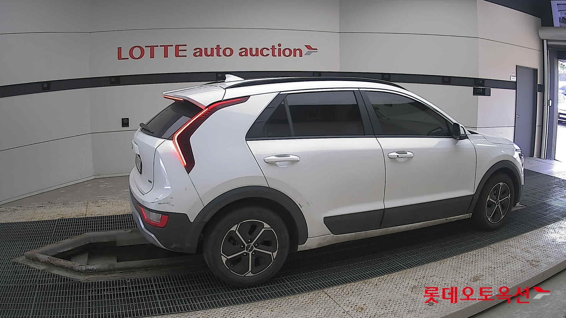 Kia Niro Hybrid id 3816412 из Кореи 18