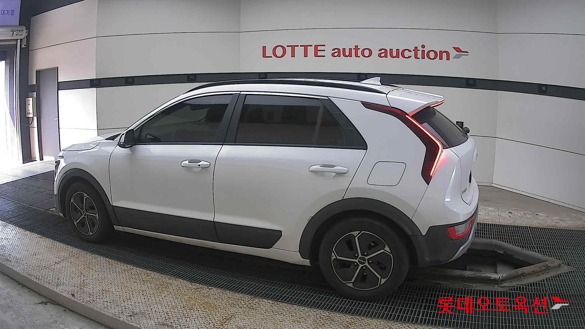 Kia Niro Hybrid id 3822802 из Кореи 11