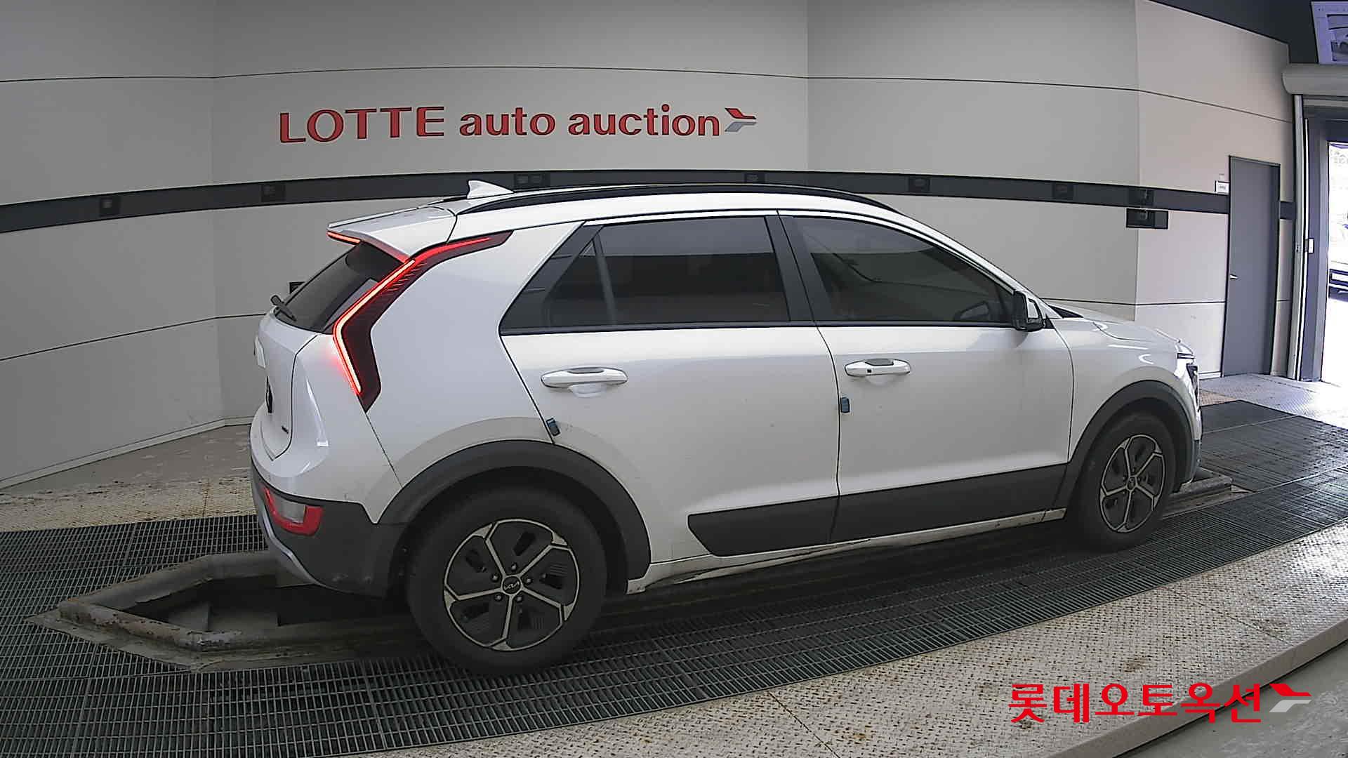 Kia Niro Hybrid id 3822802 из Кореи 18