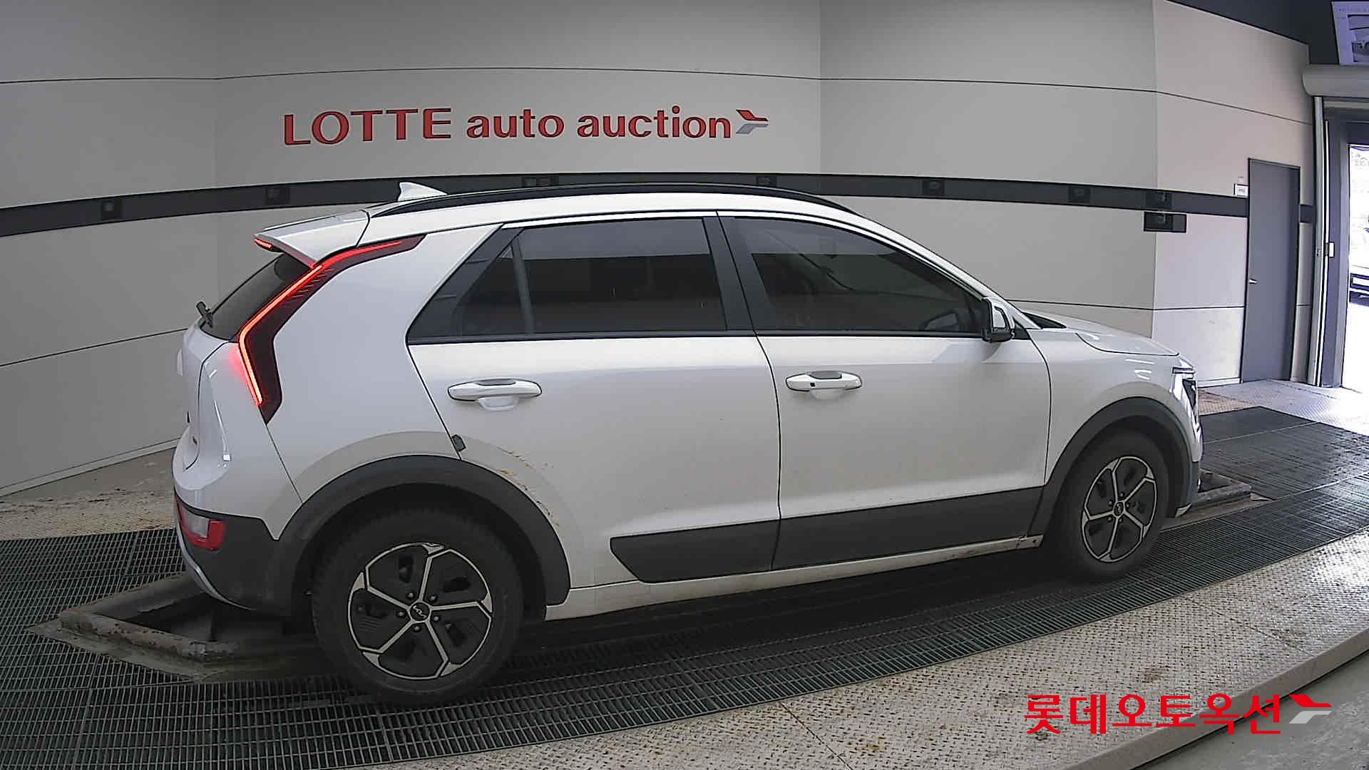 Kia Niro Hybrid id 3822899 из Кореи 18