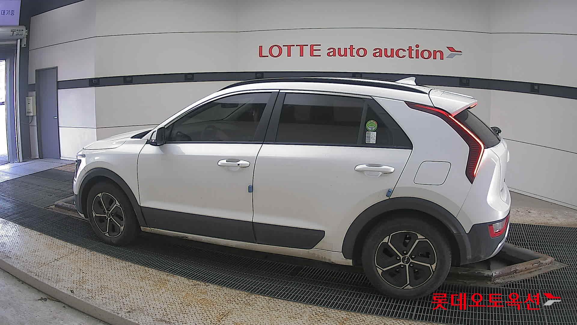 Kia Niro Hybrid id 3822983 из Кореи 11