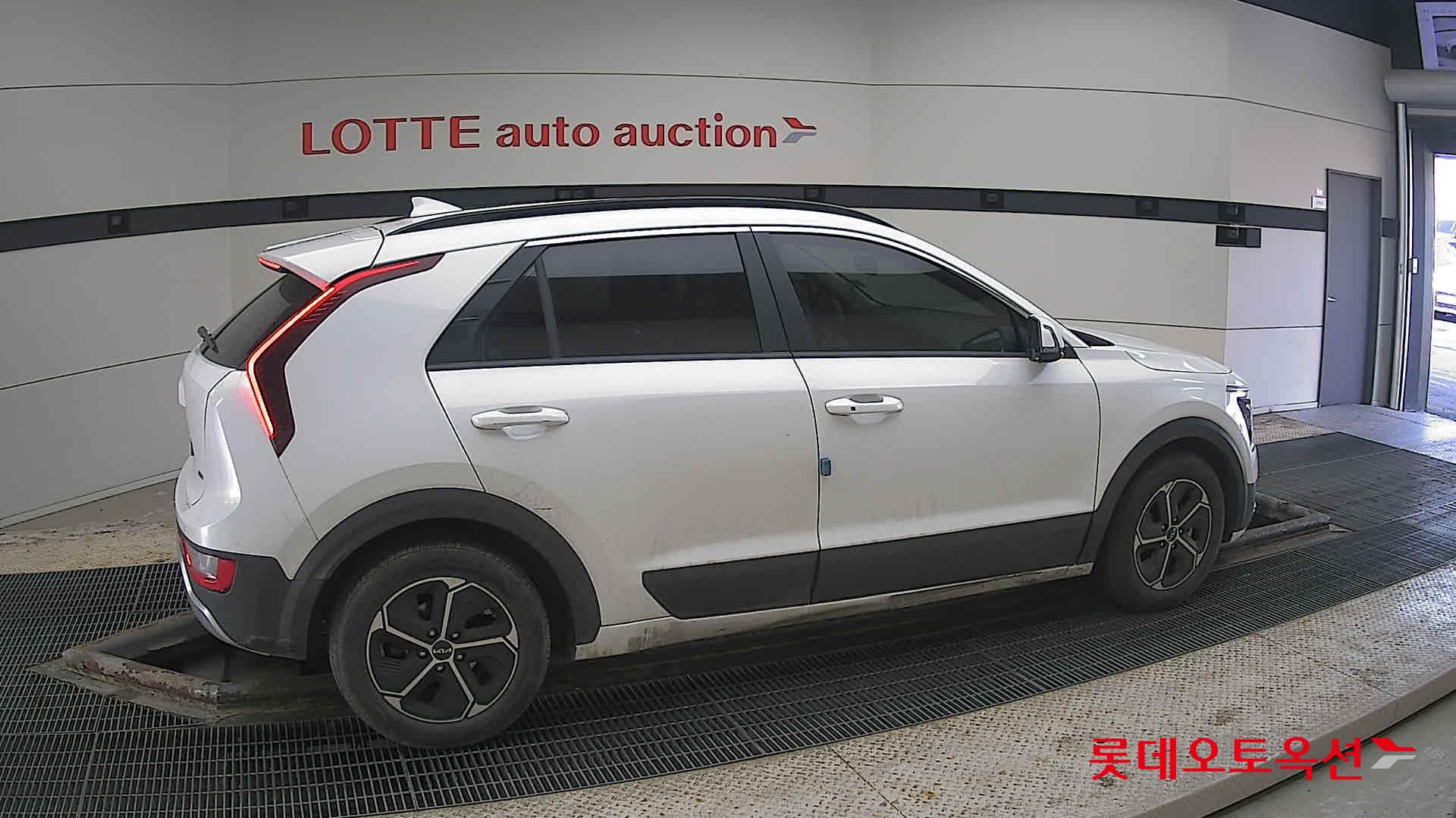 Kia Niro Hybrid id 3822983 из Кореи 18