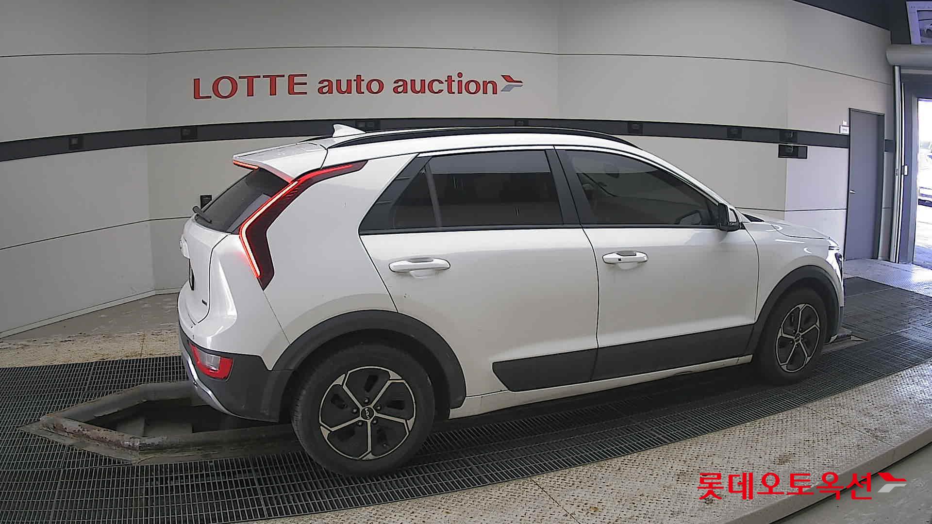 Kia Niro Hybrid id 3822944 из Кореи 18