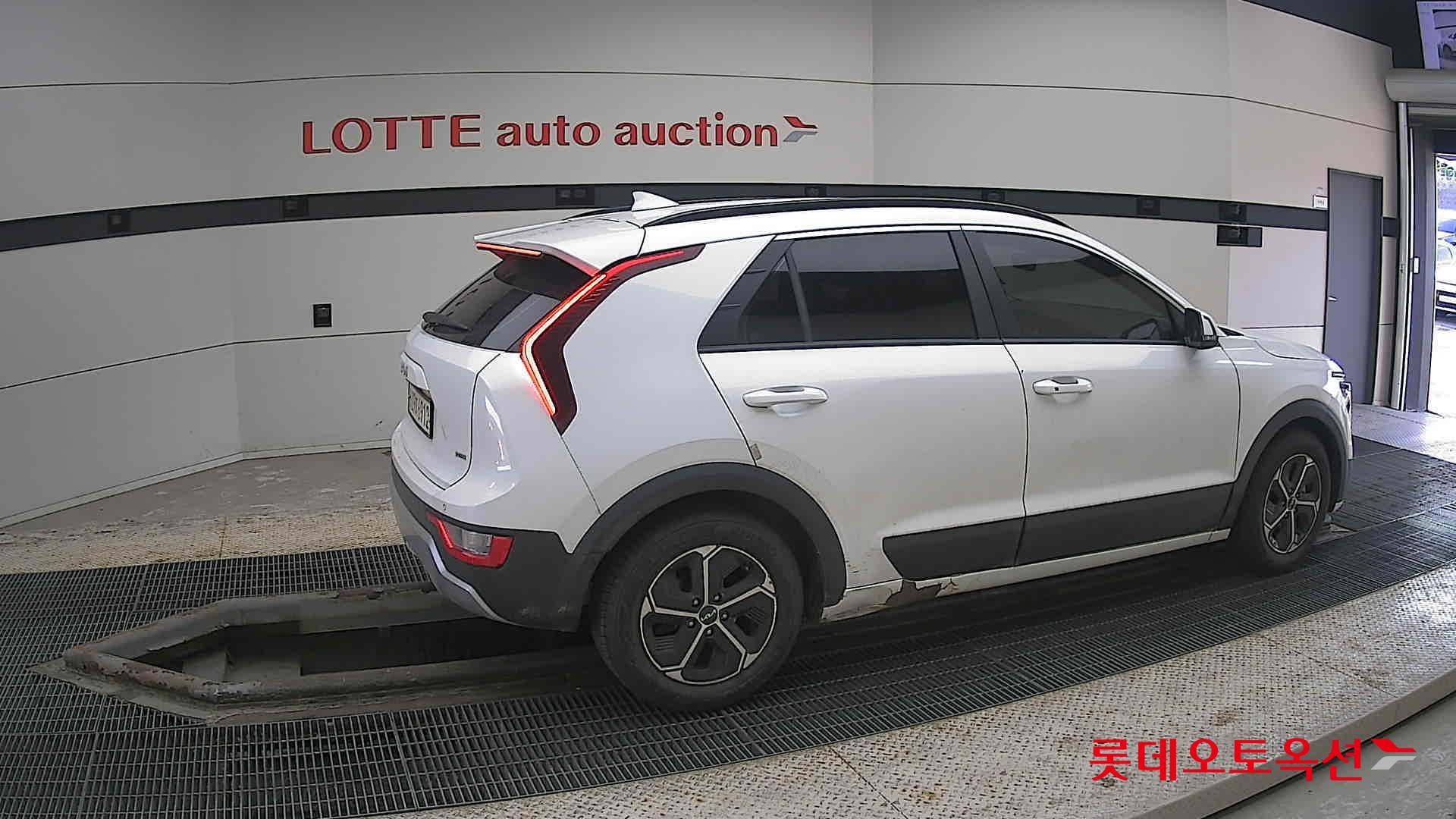 Kia Niro Hybrid id 3816409 из Кореи 18