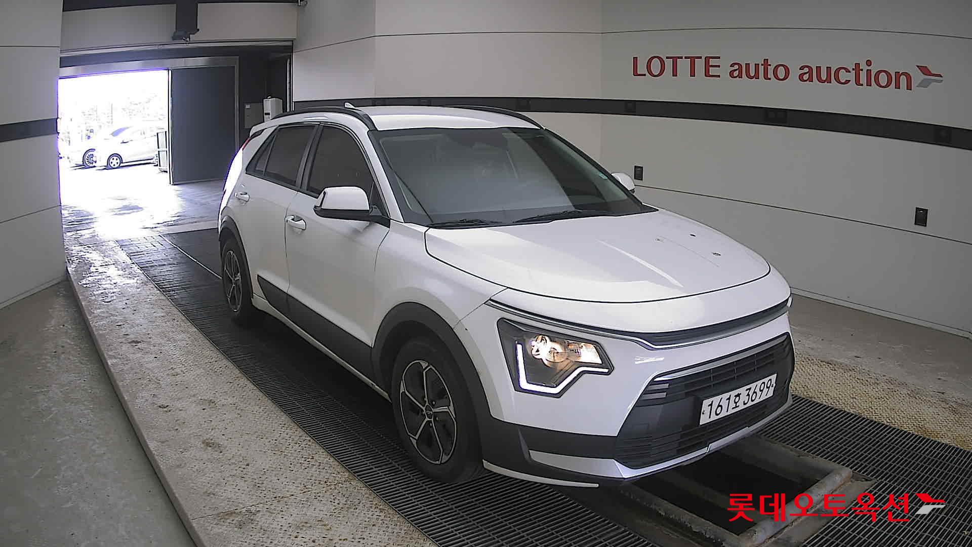 Kia Niro Hybrid 2022 Белый из Кореи, фото 2