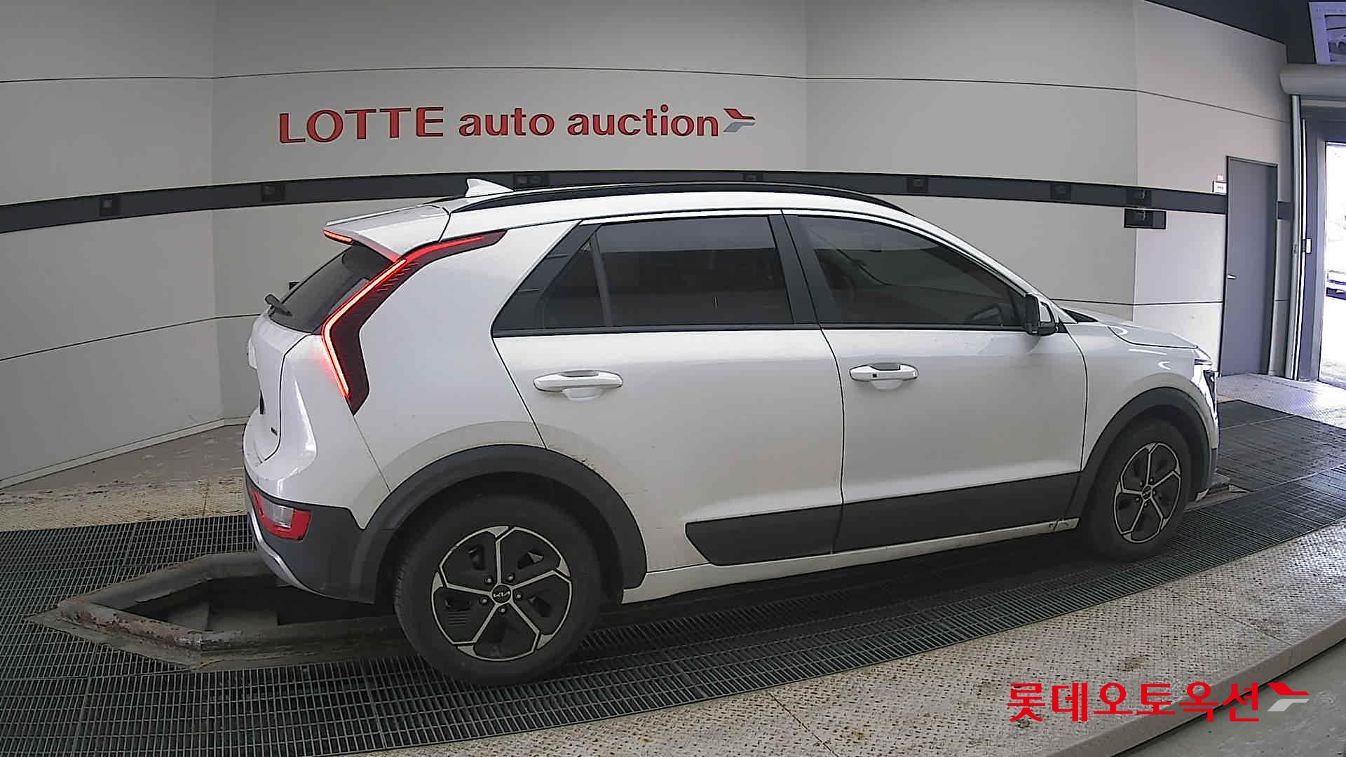 Kia Niro Hybrid id 3822965 из Кореи 18