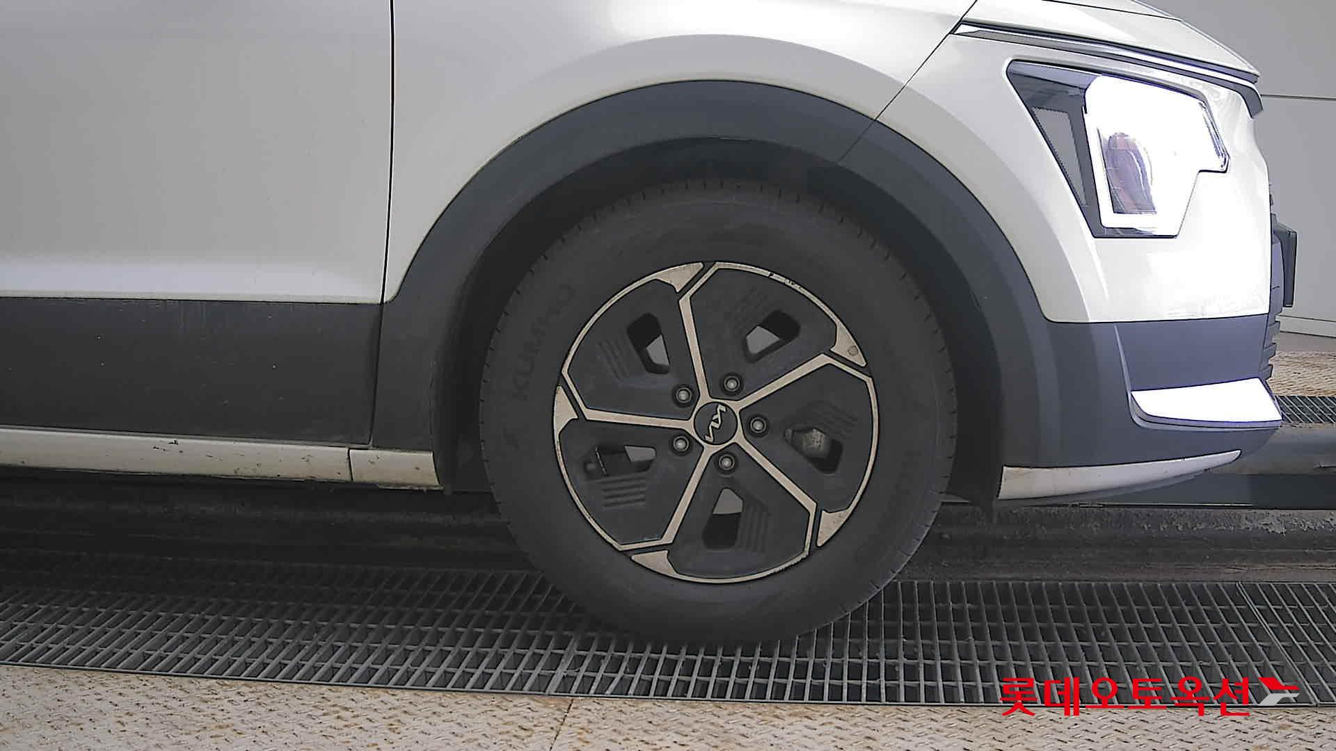 Kia Niro Hybrid id 3816452 из Кореи 23