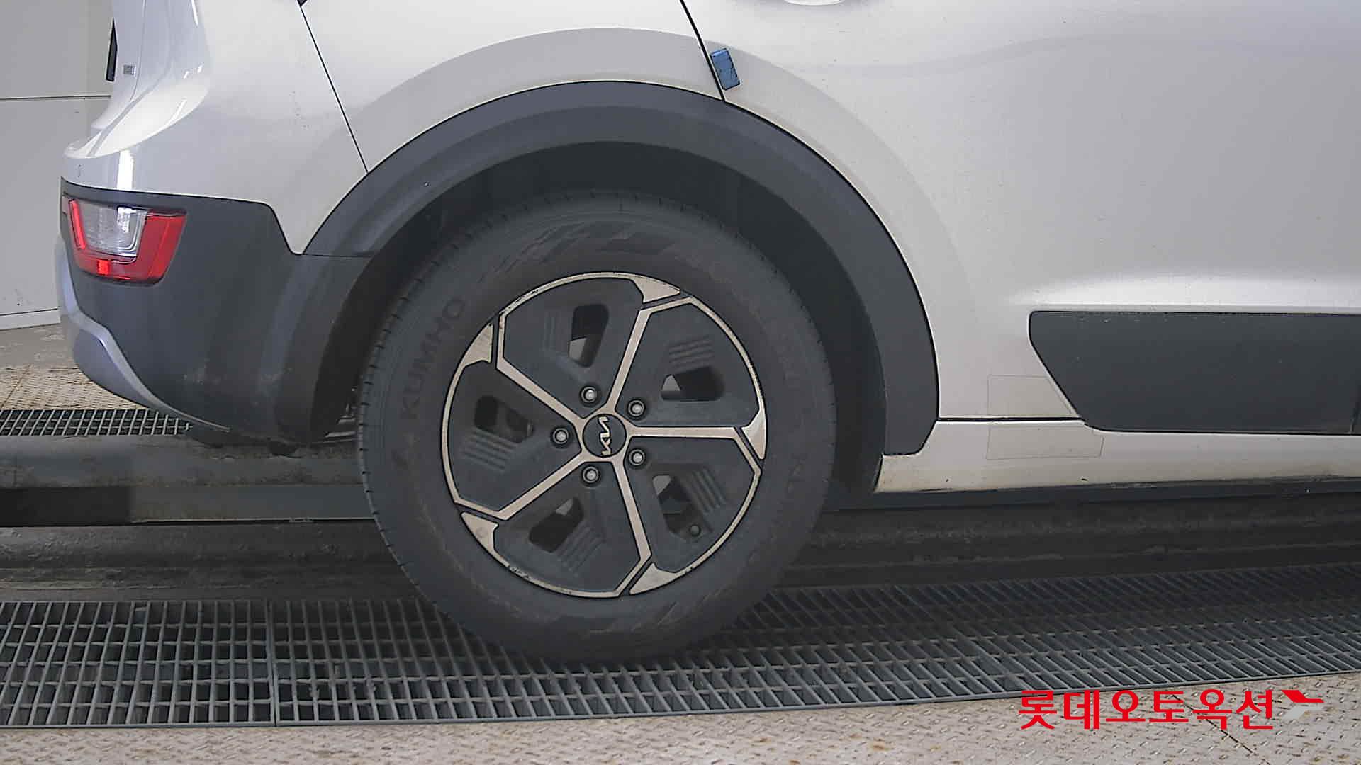 Kia Niro Hybrid id 3816452 из Кореи 24