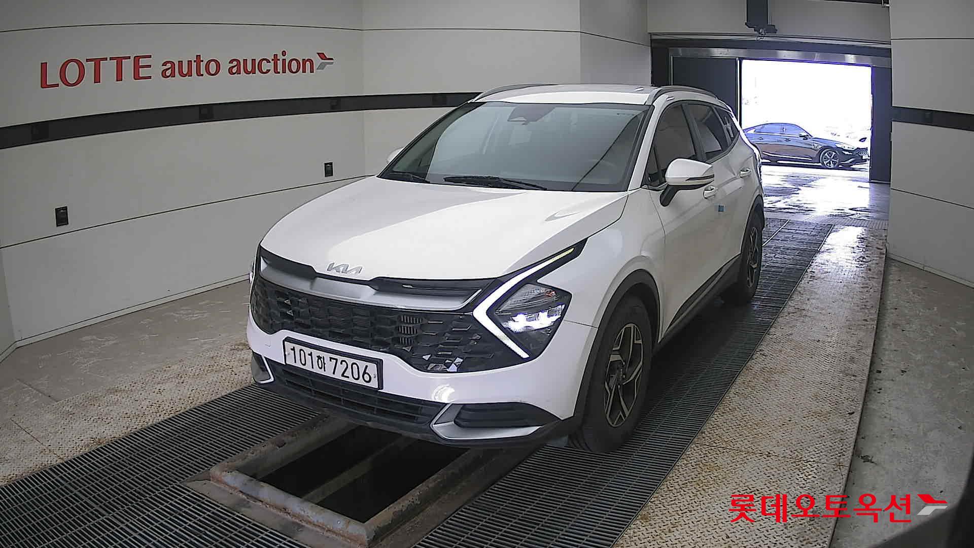 Kia Sportage 2022 Белый из Кореи