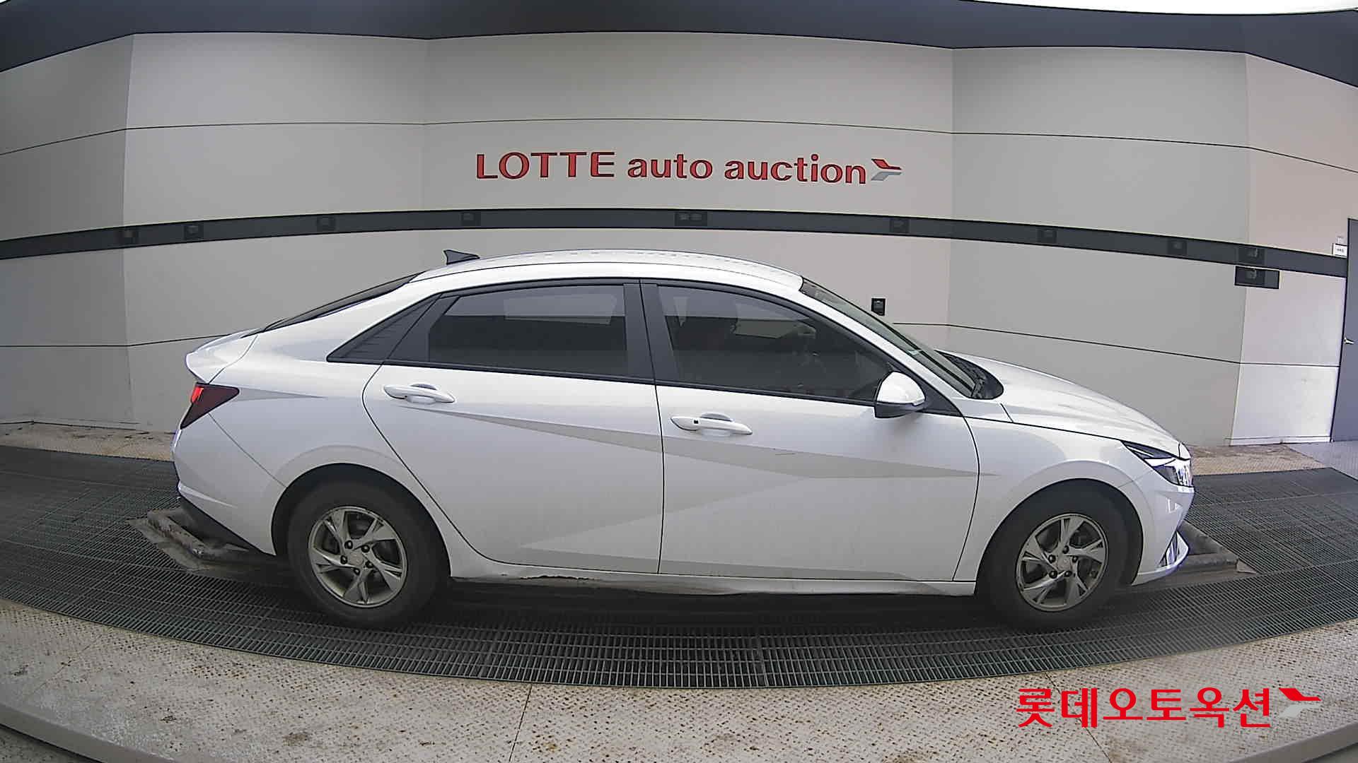 Hyundai Avante 2021 Белый из Кореи, фото 3