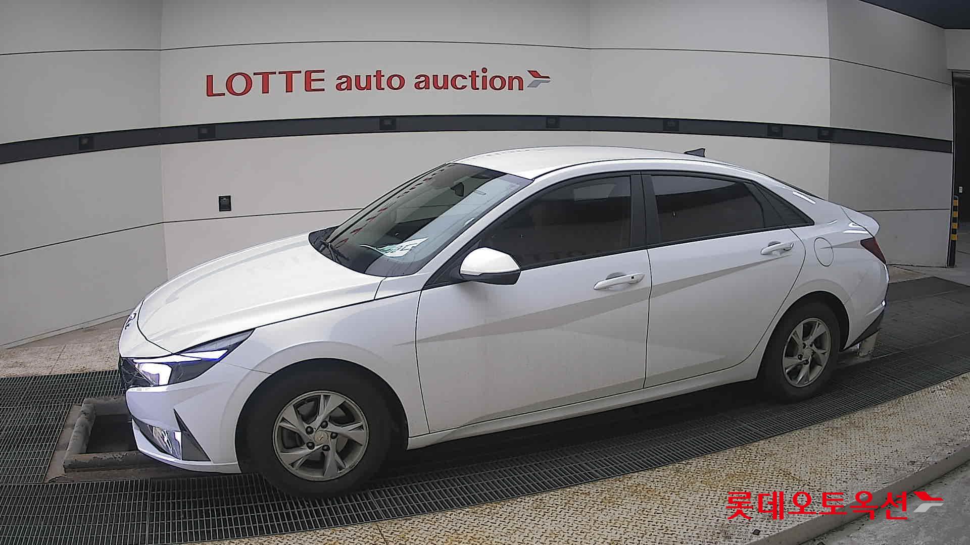 Hyundai Avante id 3816337 из Кореи 12