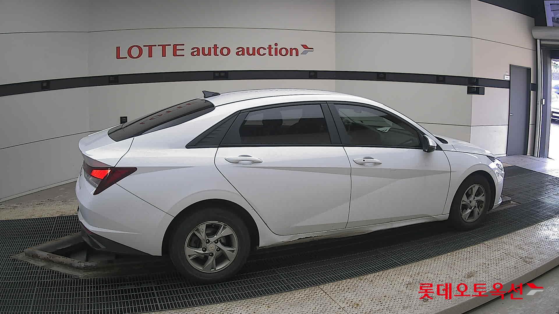 Hyundai Avante id 3816337 из Кореи 18