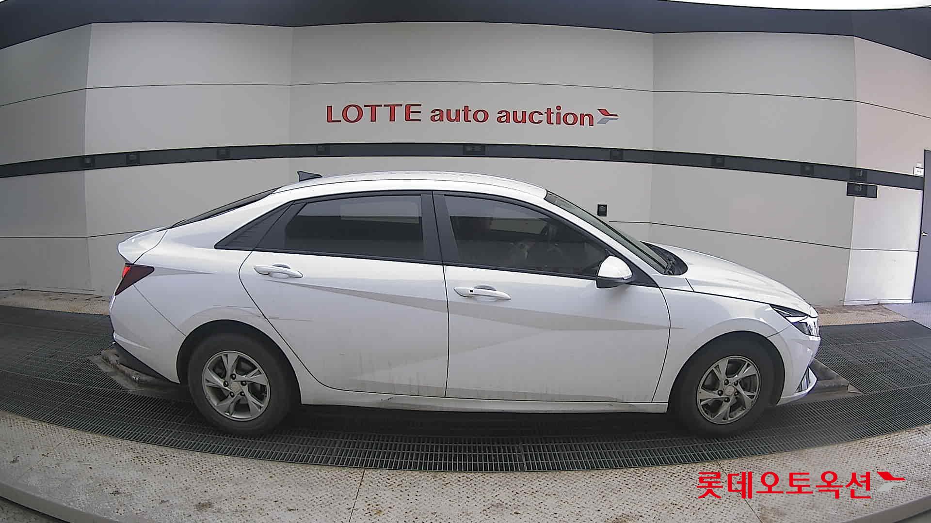 Hyundai Avante 2021 Белый из Кореи, фото 3