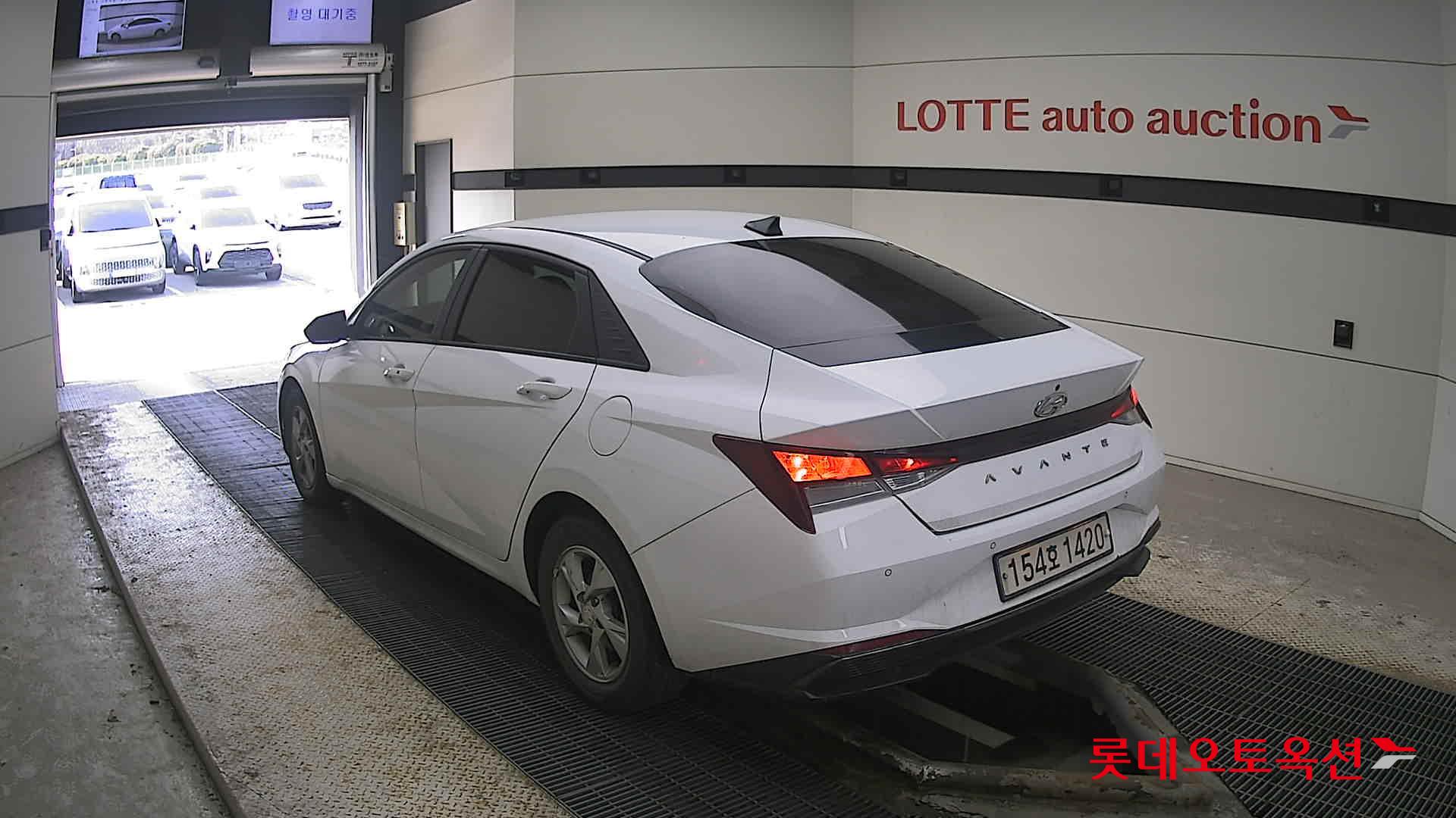 Hyundai Avante 2021 Белый из Кореи, фото 6