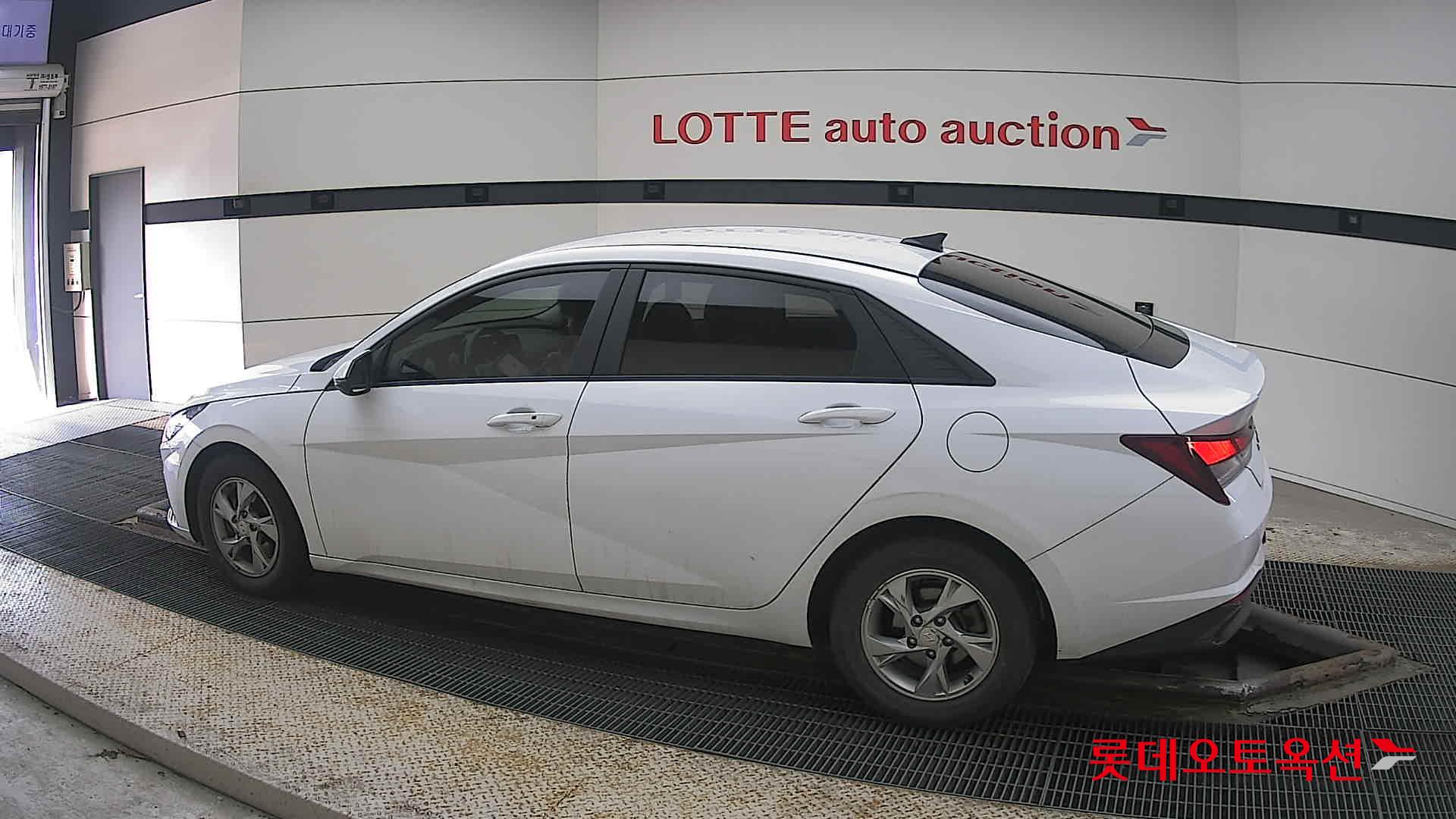 Hyundai Avante id 3822896 из Кореи 11