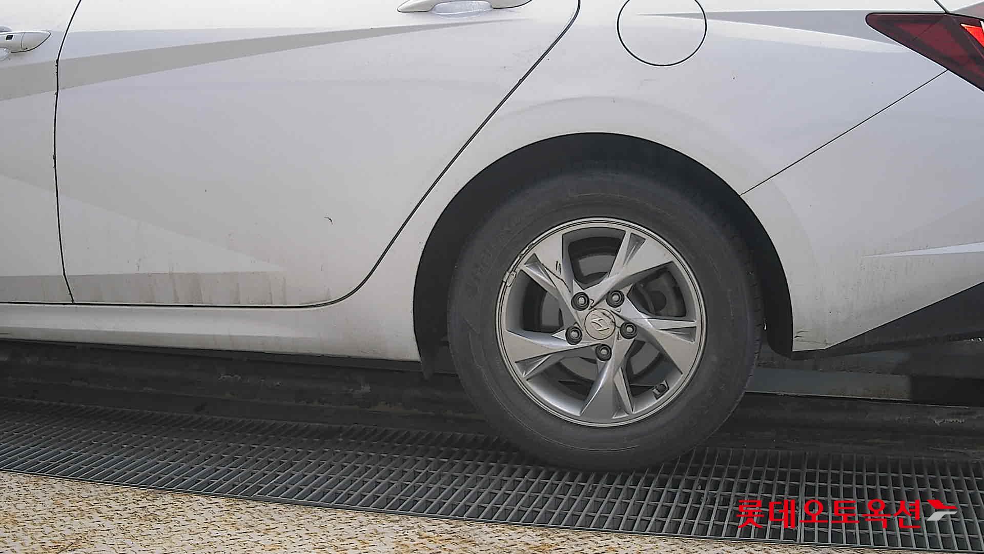 Hyundai Avante id 3822896 из Кореи 22