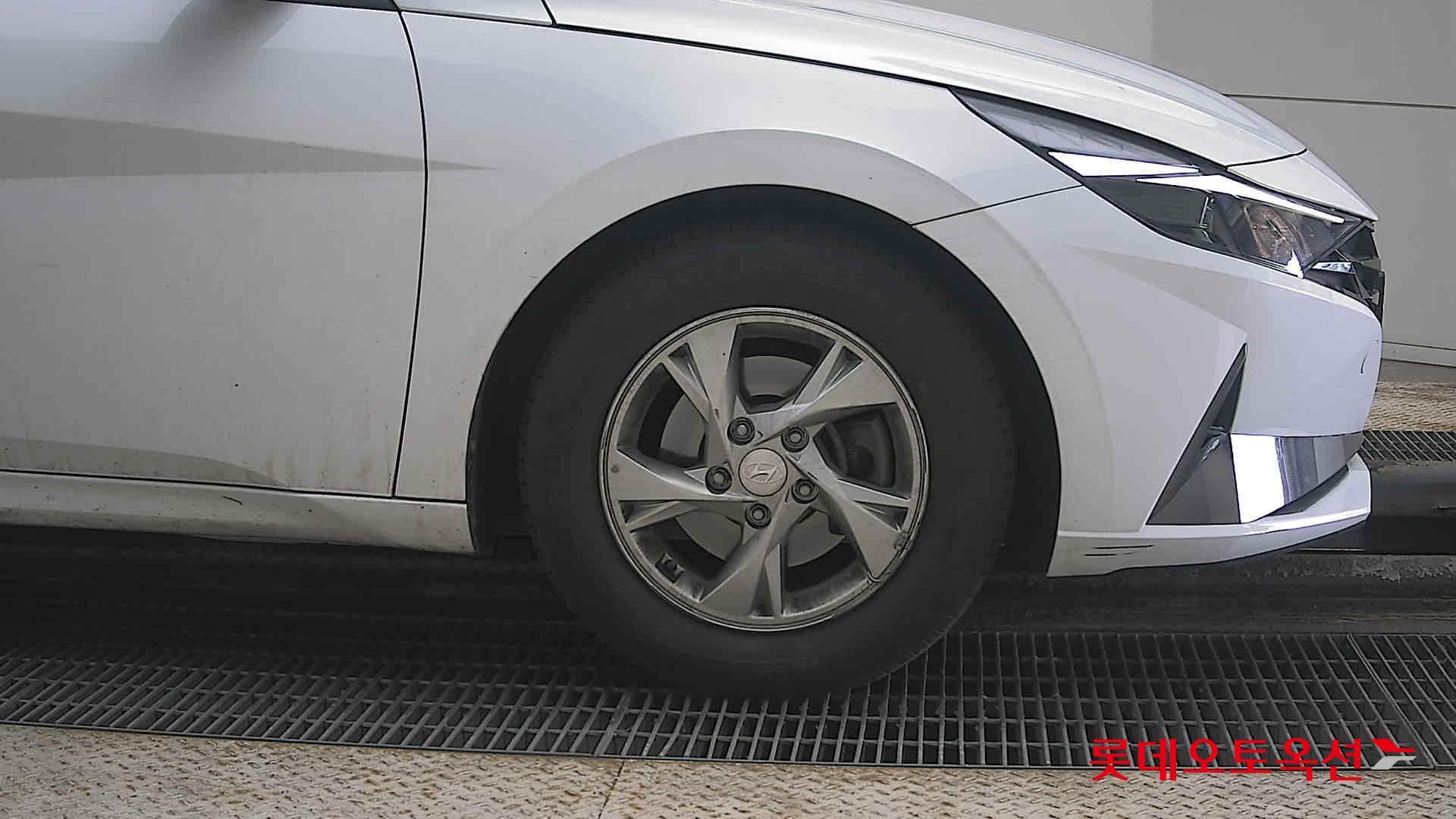 Hyundai Avante id 3822896 из Кореи 23