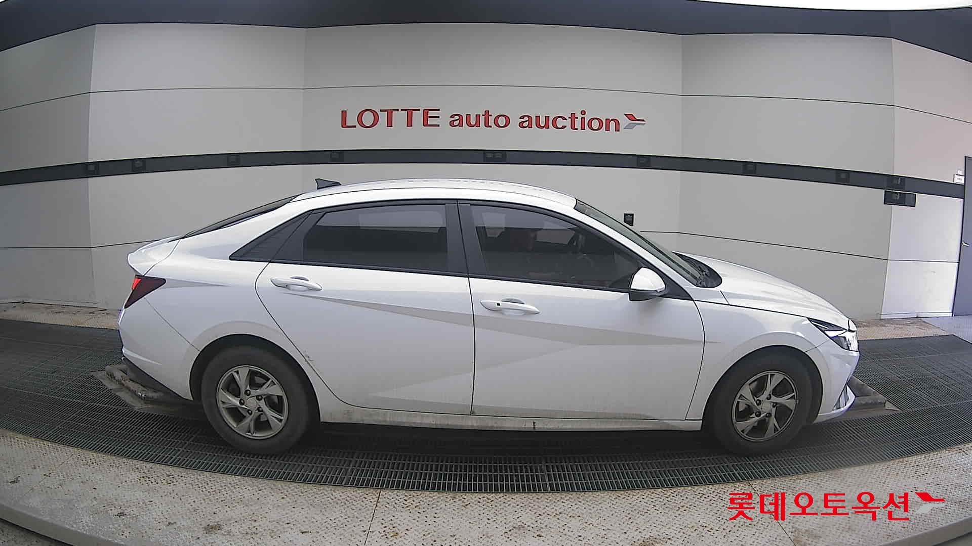 Hyundai Avante 2021 Белый из Кореи, фото 3