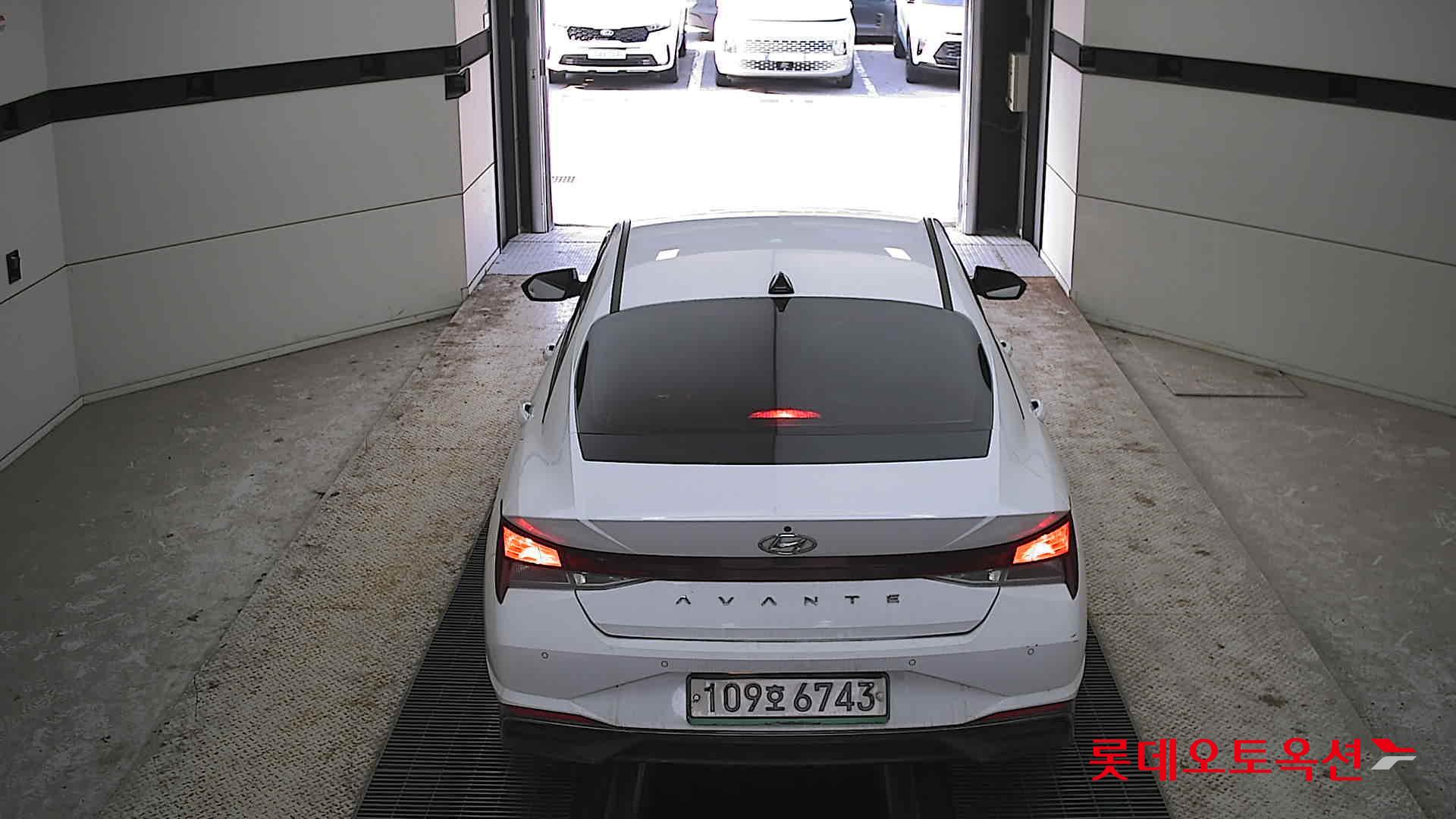 Hyundai Avante 2021 Белый из Кореи, фото 5