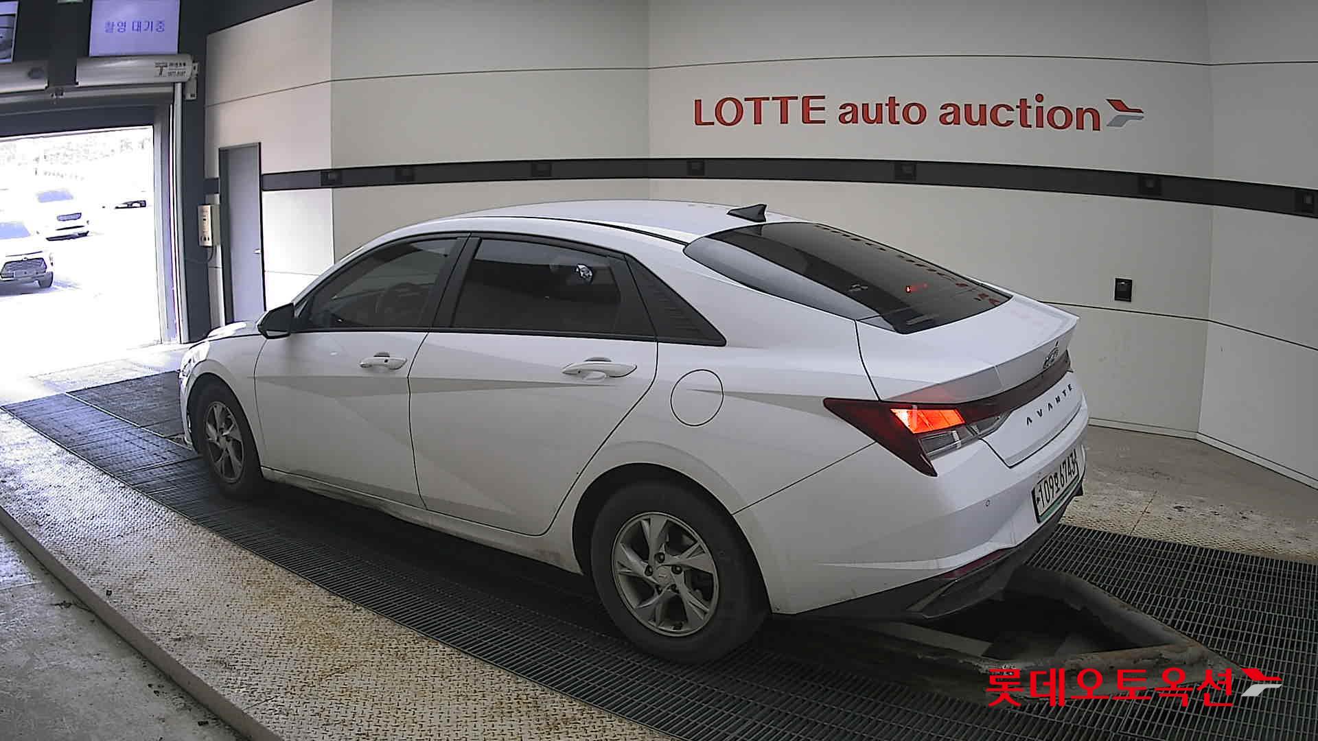 Hyundai Avante id 3822822 из Кореи 10