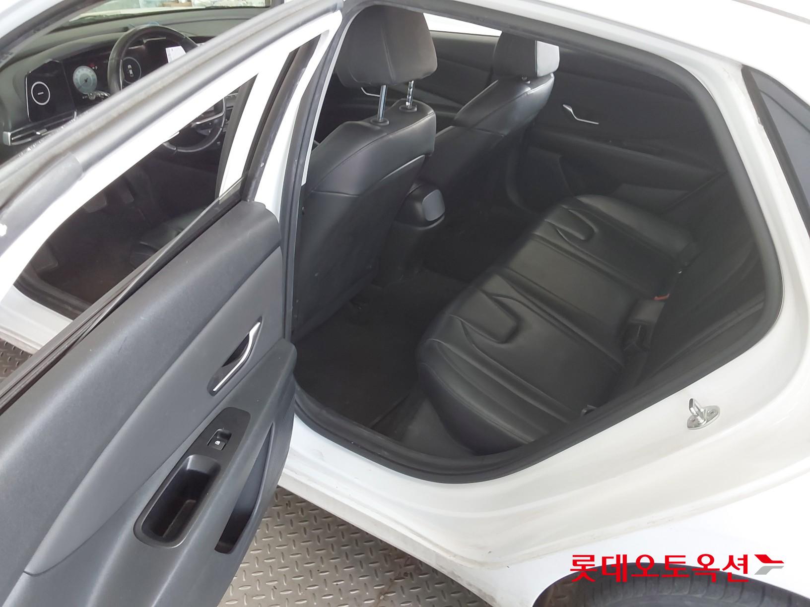 Hyundai Avante id 3822822 из Кореи 36