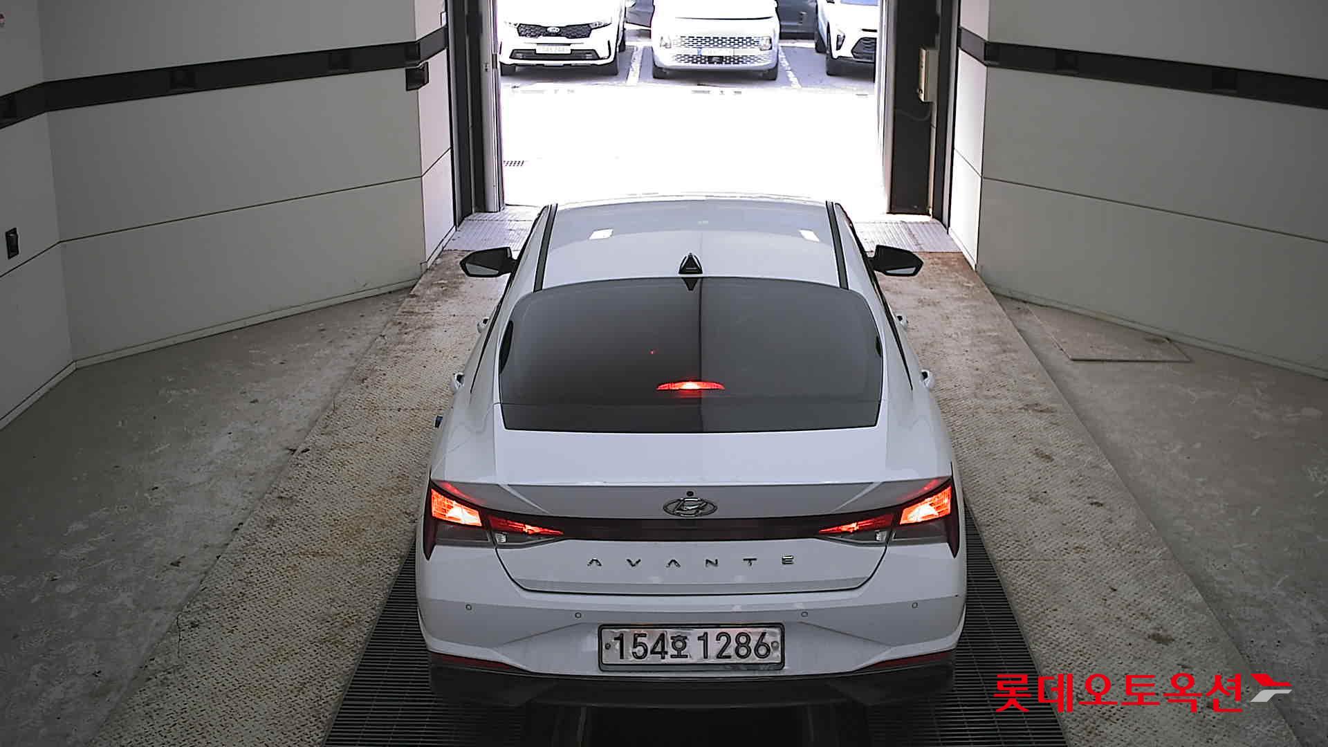 Hyundai Avante 2021 Белый из Кореи, фото 5