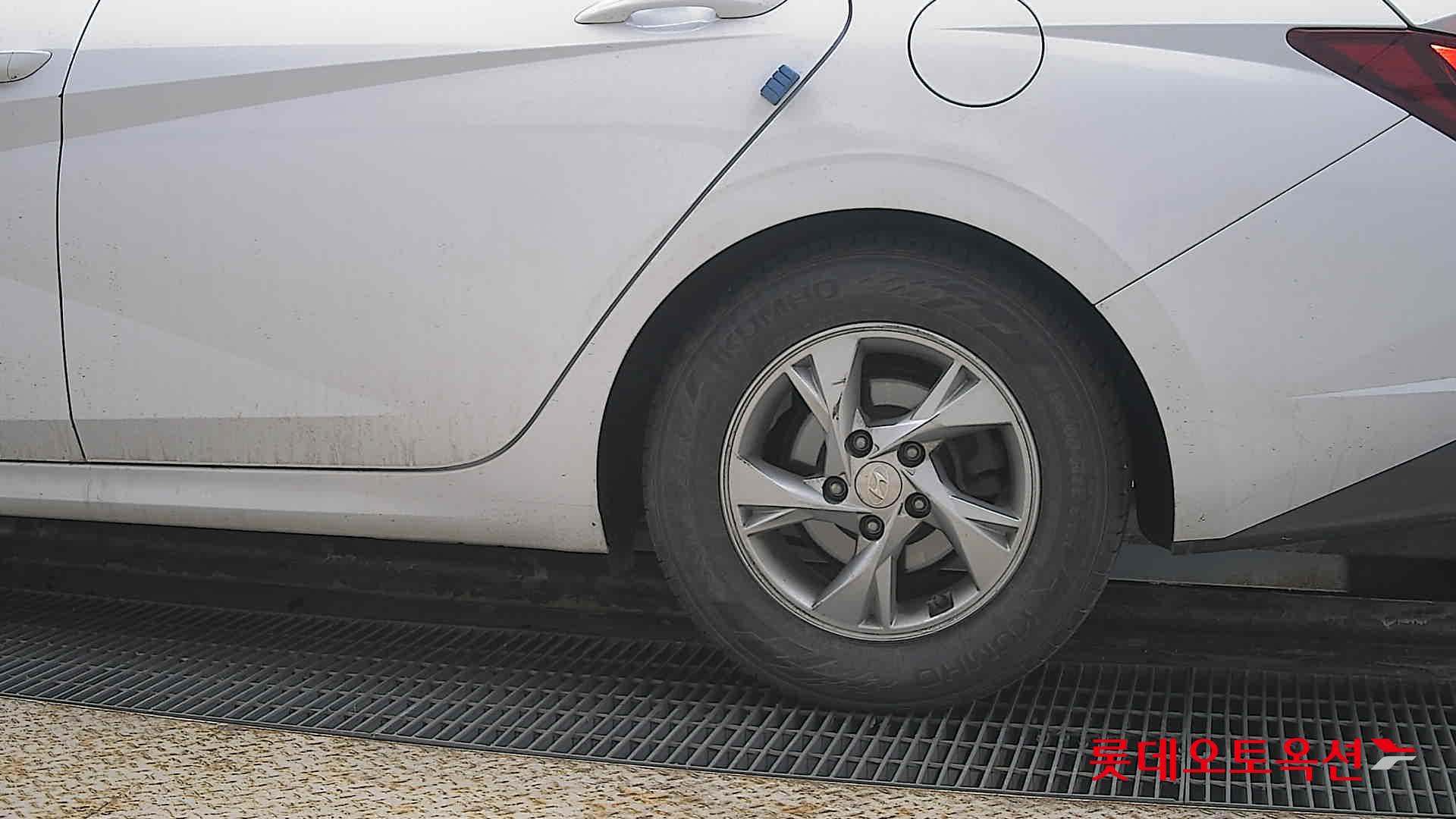 Hyundai Avante id 3822895 из Кореи 22