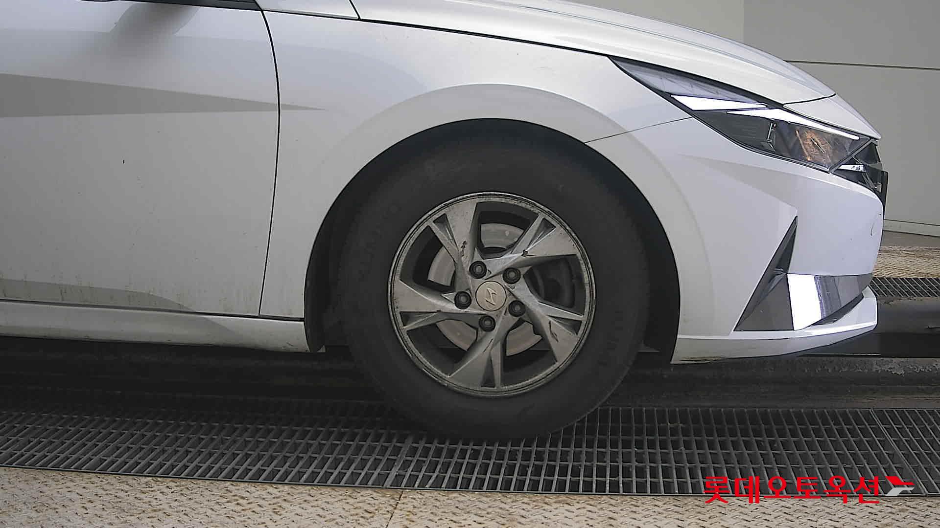 Hyundai Avante id 3822895 из Кореи 23