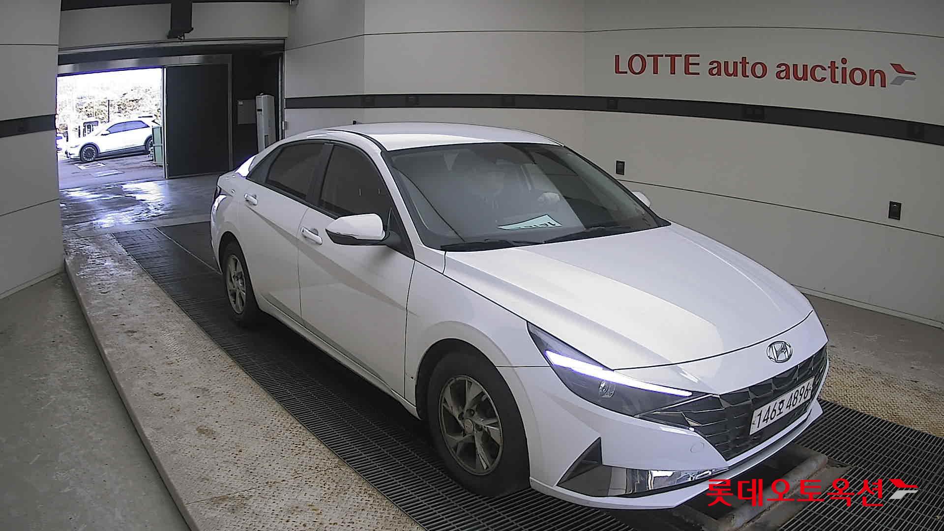 Hyundai Avante 2021 Белый из Кореи, фото 2