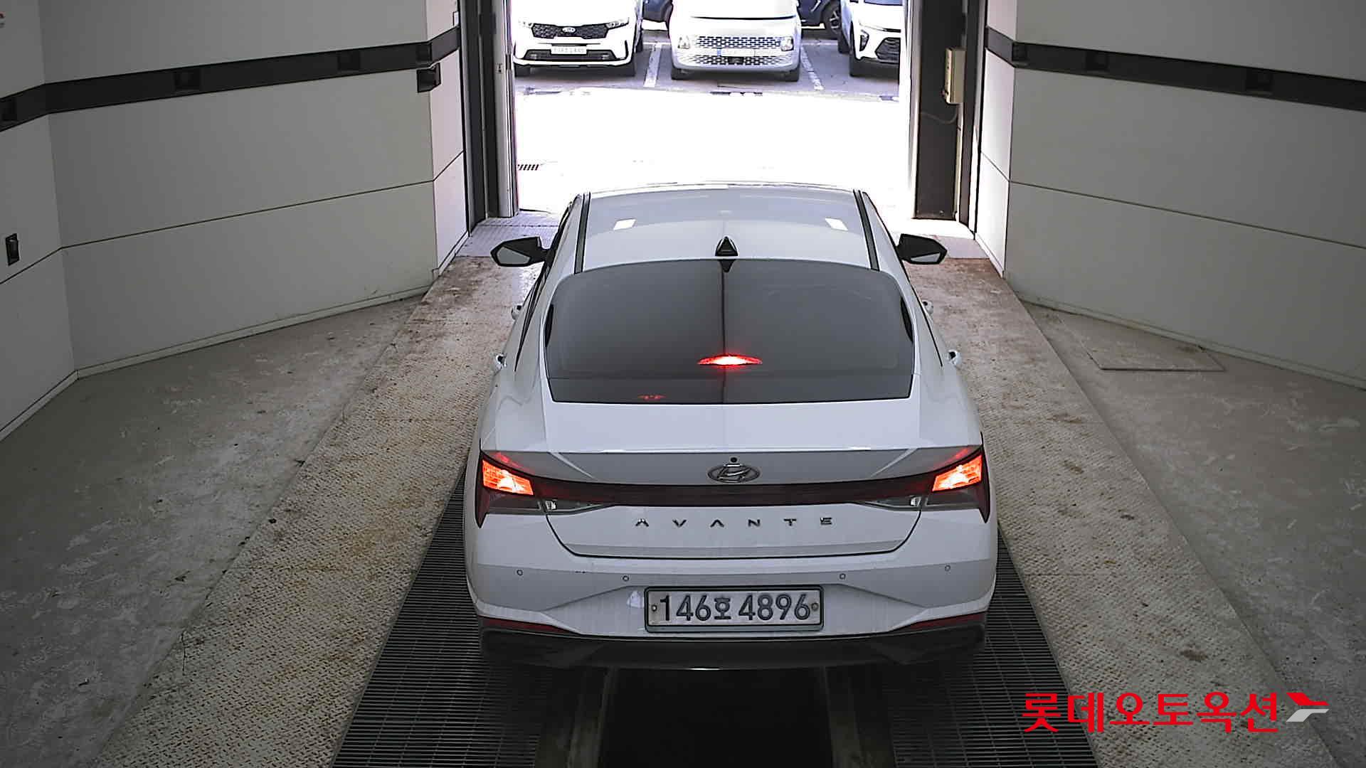 Hyundai Avante 2021 Белый из Кореи, фото 5