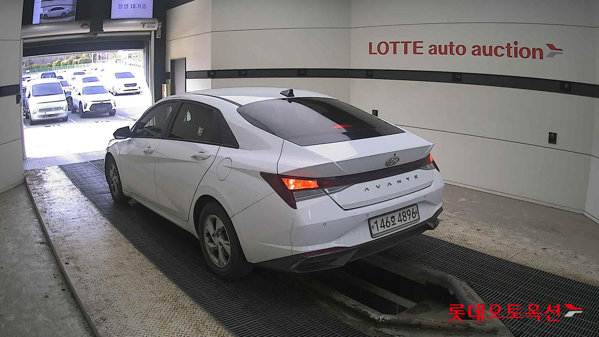 Hyundai Avante 2021 Белый из Кореи, фото 6