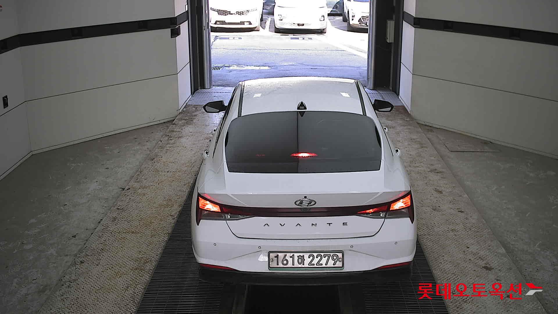 Hyundai Avante 2021 Белый из Кореи, фото 5