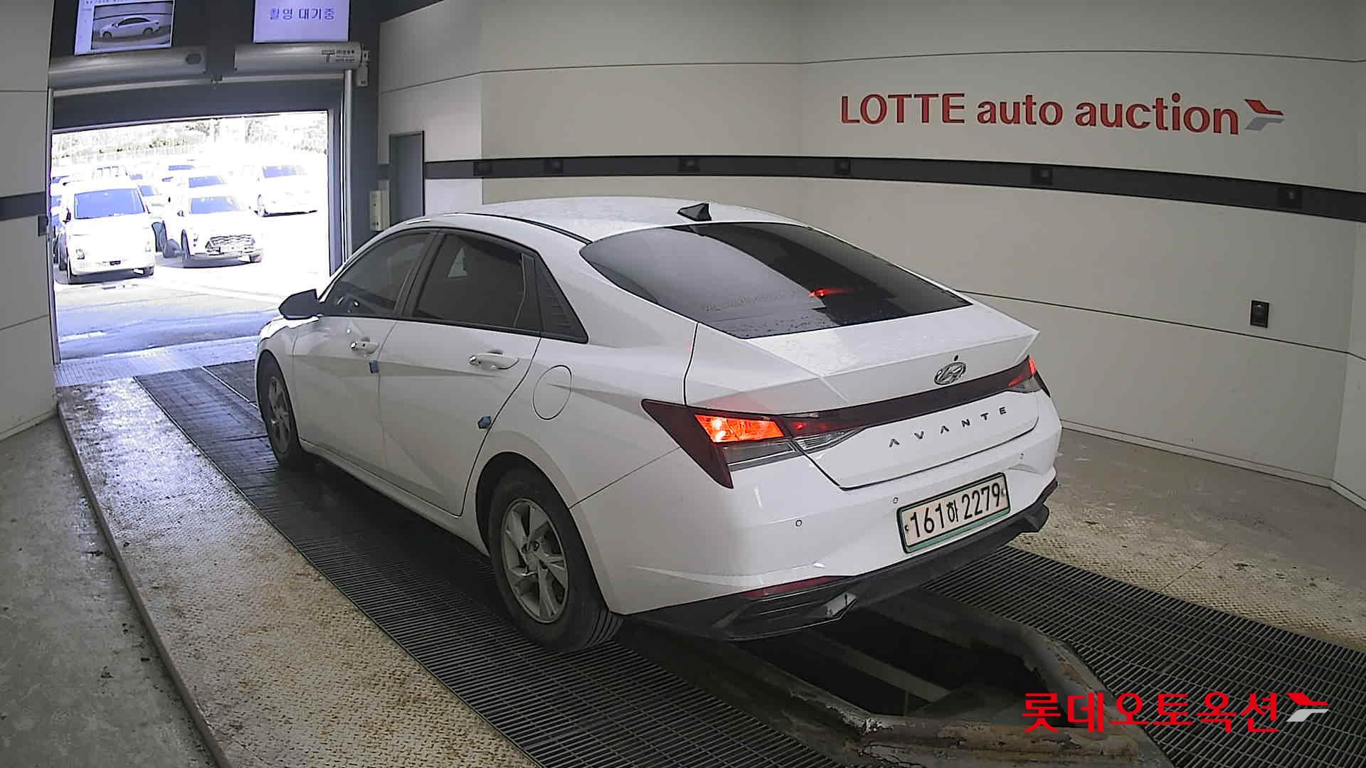 Hyundai Avante 2021 Белый из Кореи, фото 6