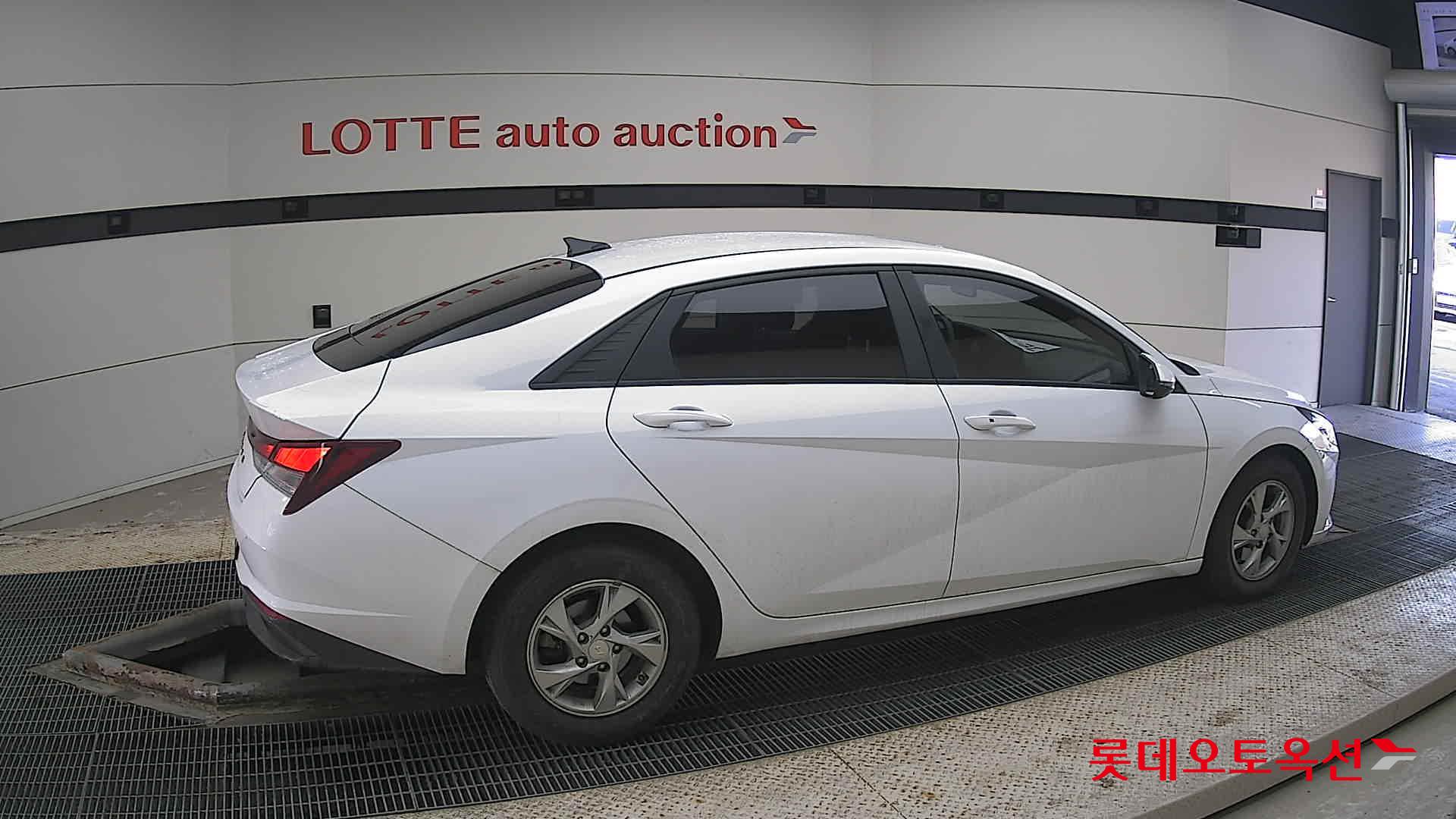 Hyundai Avante id 3822870 из Кореи 18