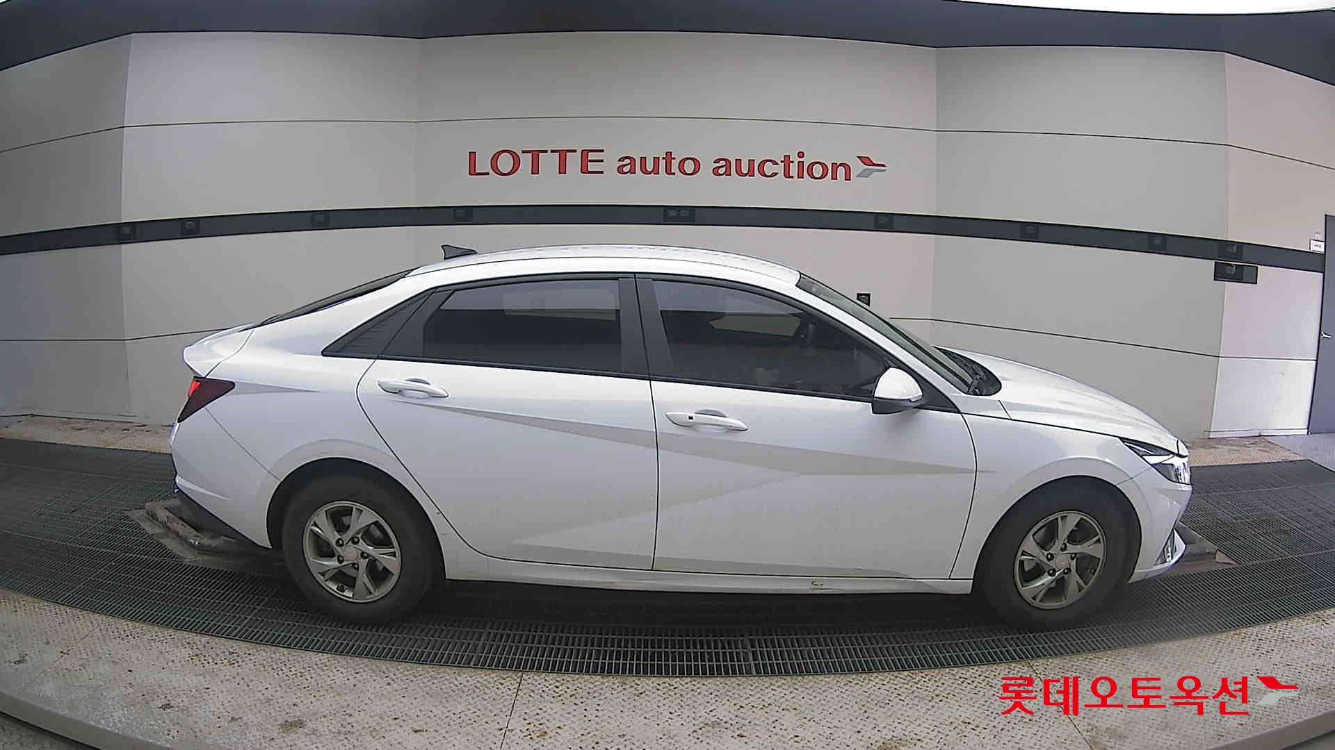 Hyundai Avante 2021 Белый из Кореи, фото 3