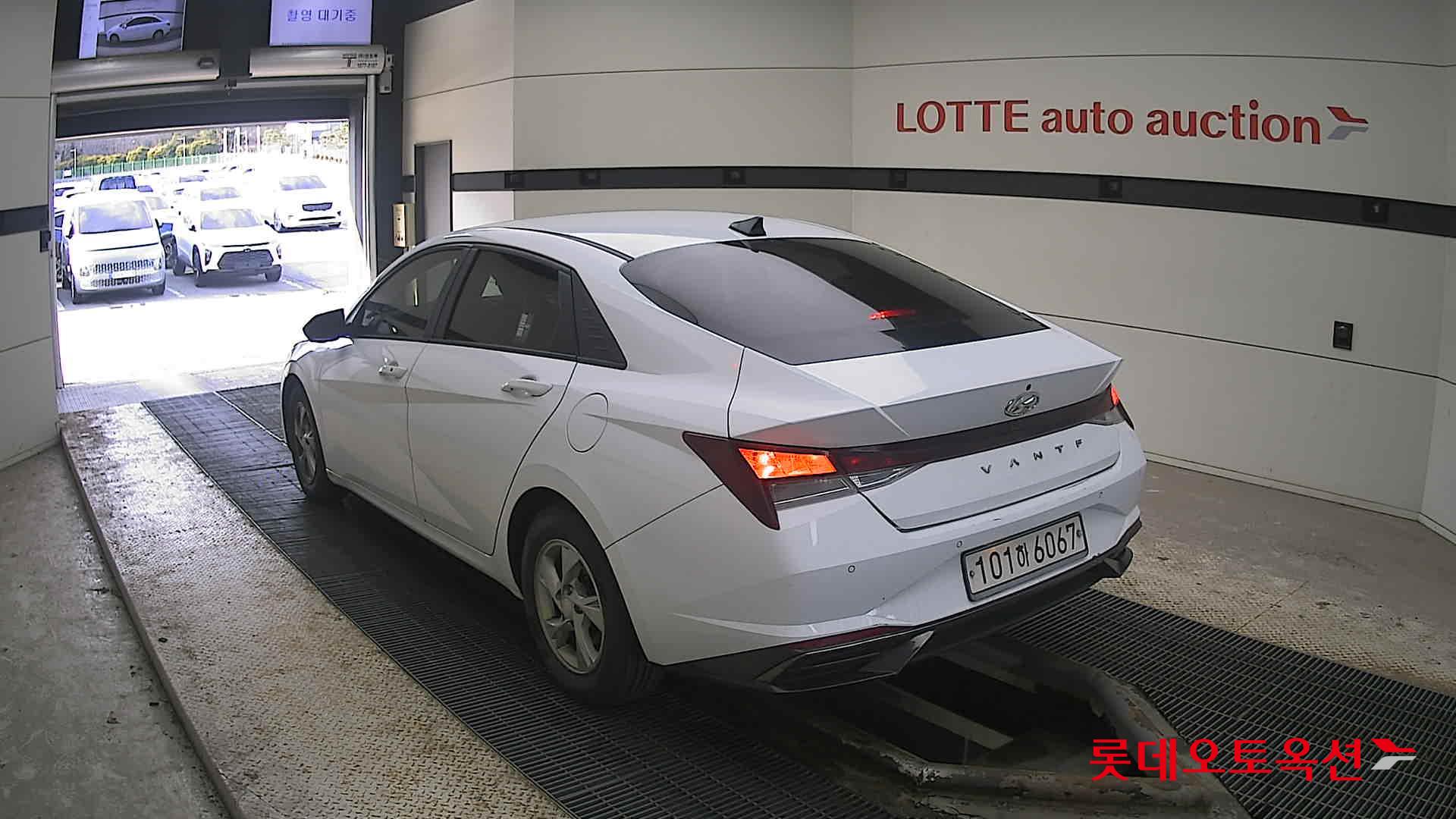 Hyundai Avante 2021 Белый из Кореи, фото 6