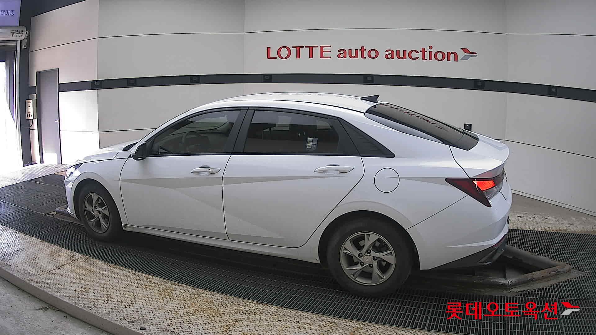 Hyundai Avante id 3816355 из Кореи 11