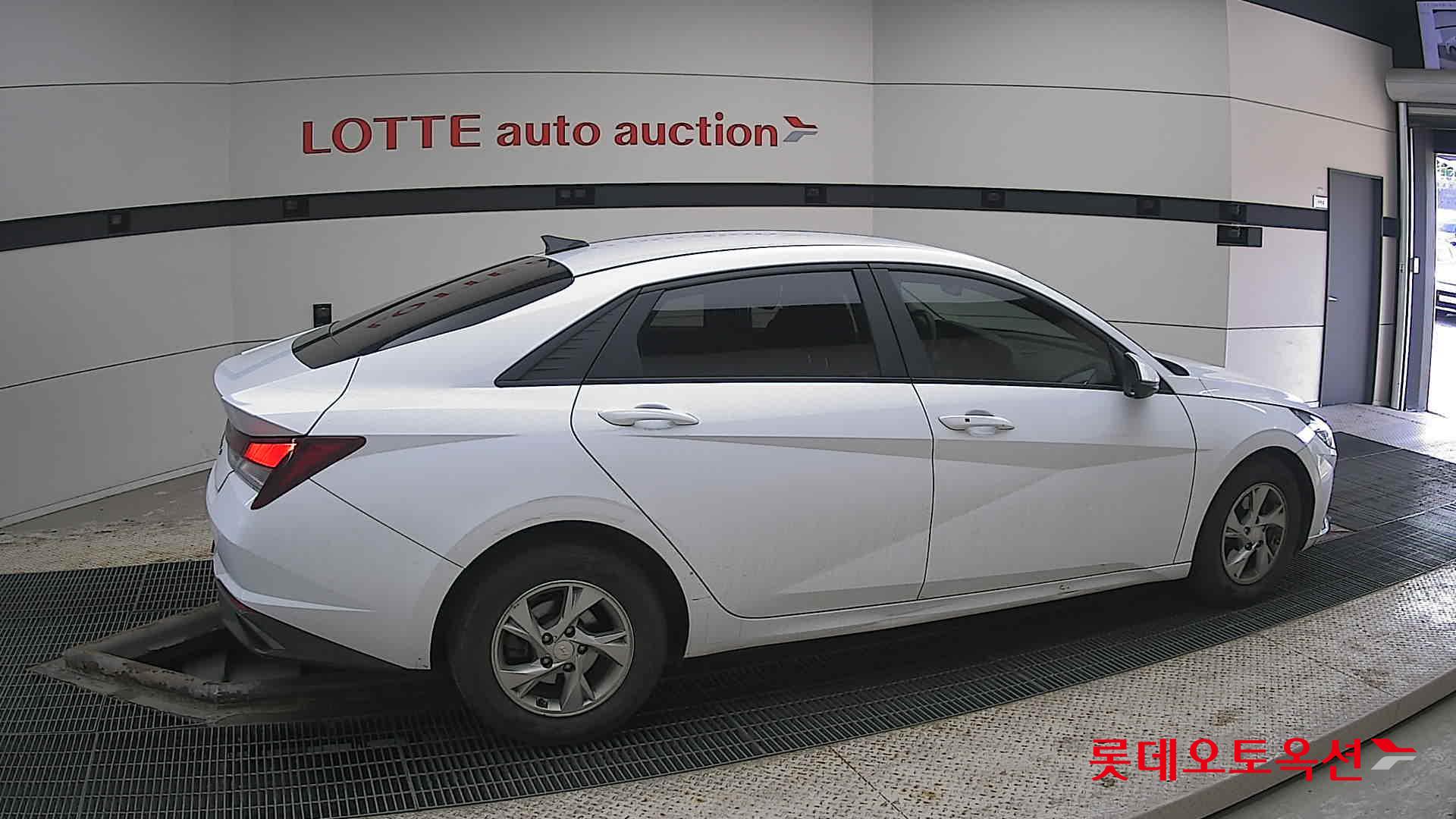 Hyundai Avante id 3816355 из Кореи 18