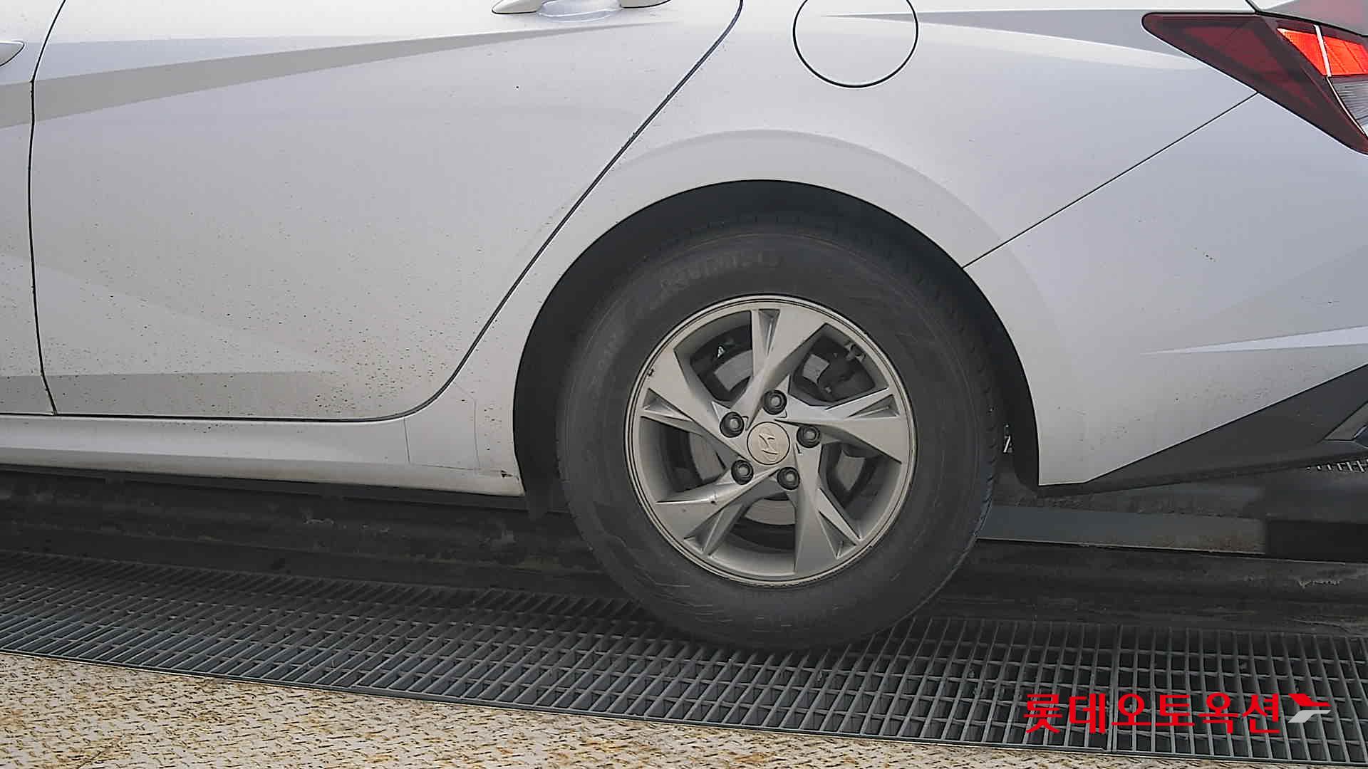 Hyundai Avante id 3816355 из Кореи 22