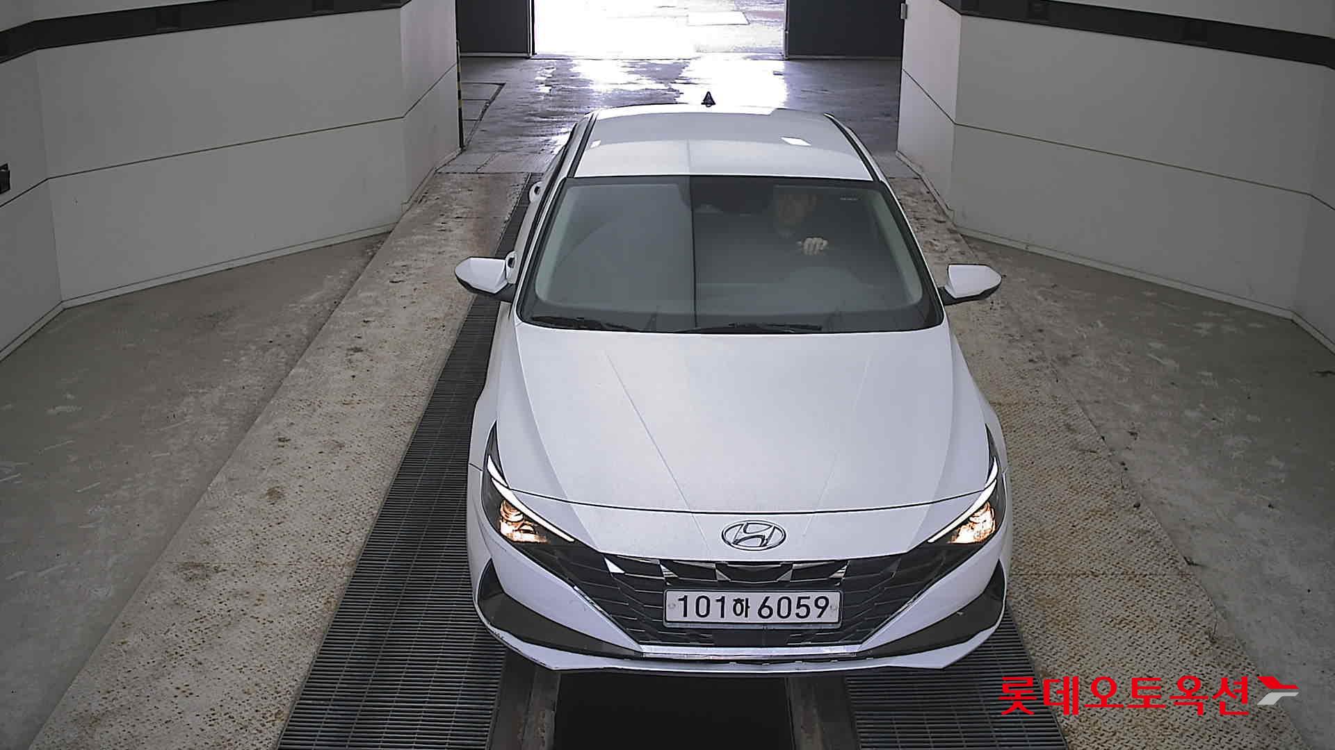 Hyundai Avante id 3822827 из Кореи 8