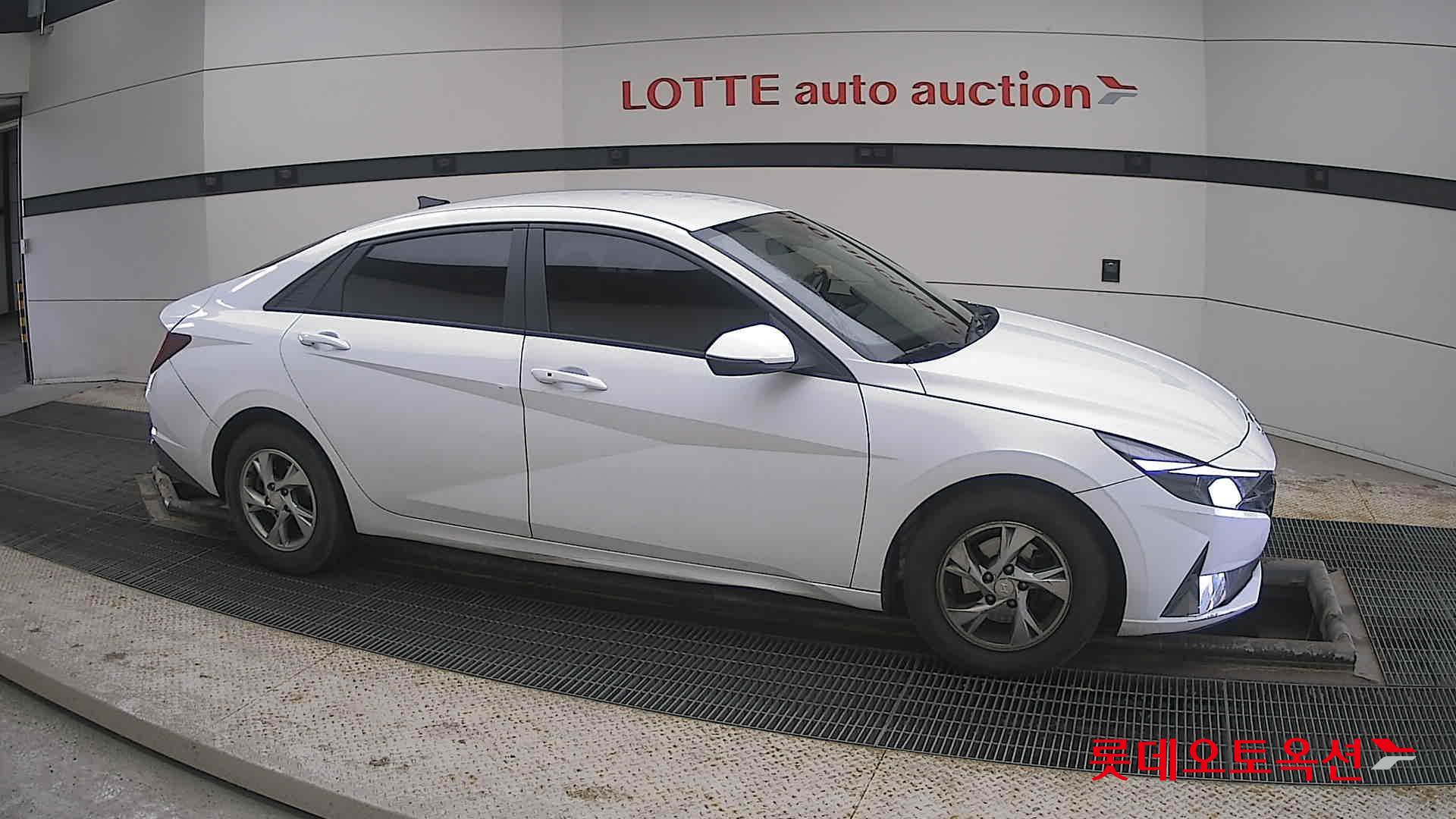 Hyundai Avante id 3822827 из Кореи 17